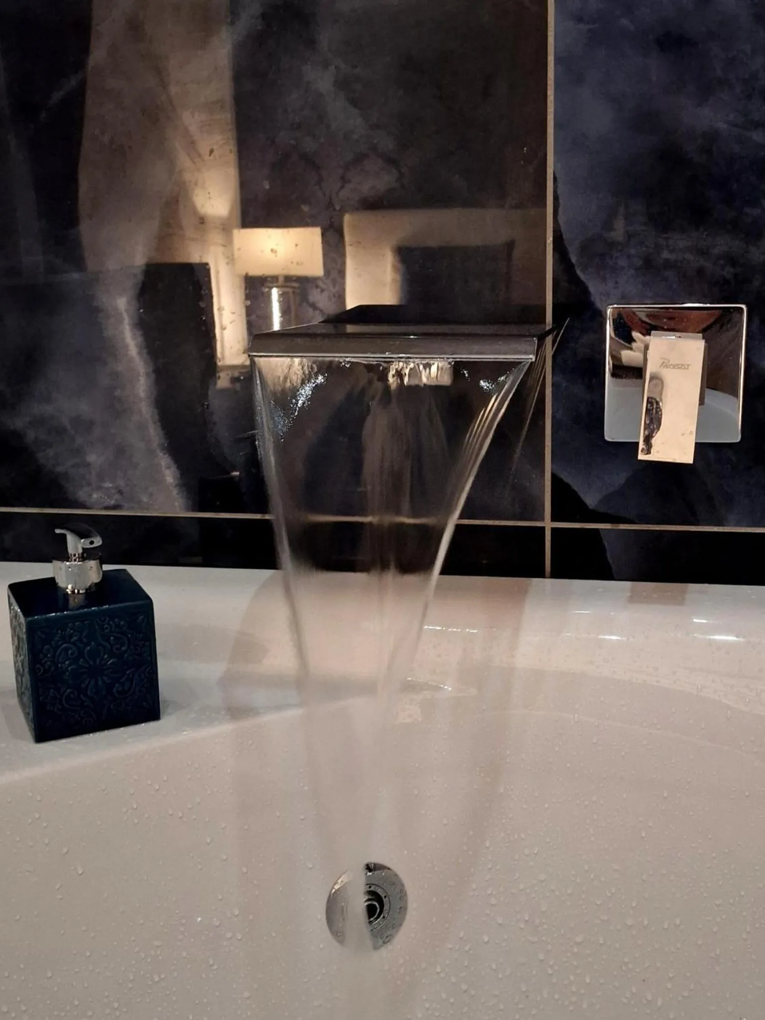 Hot Tub in Maschio Angioino Suite