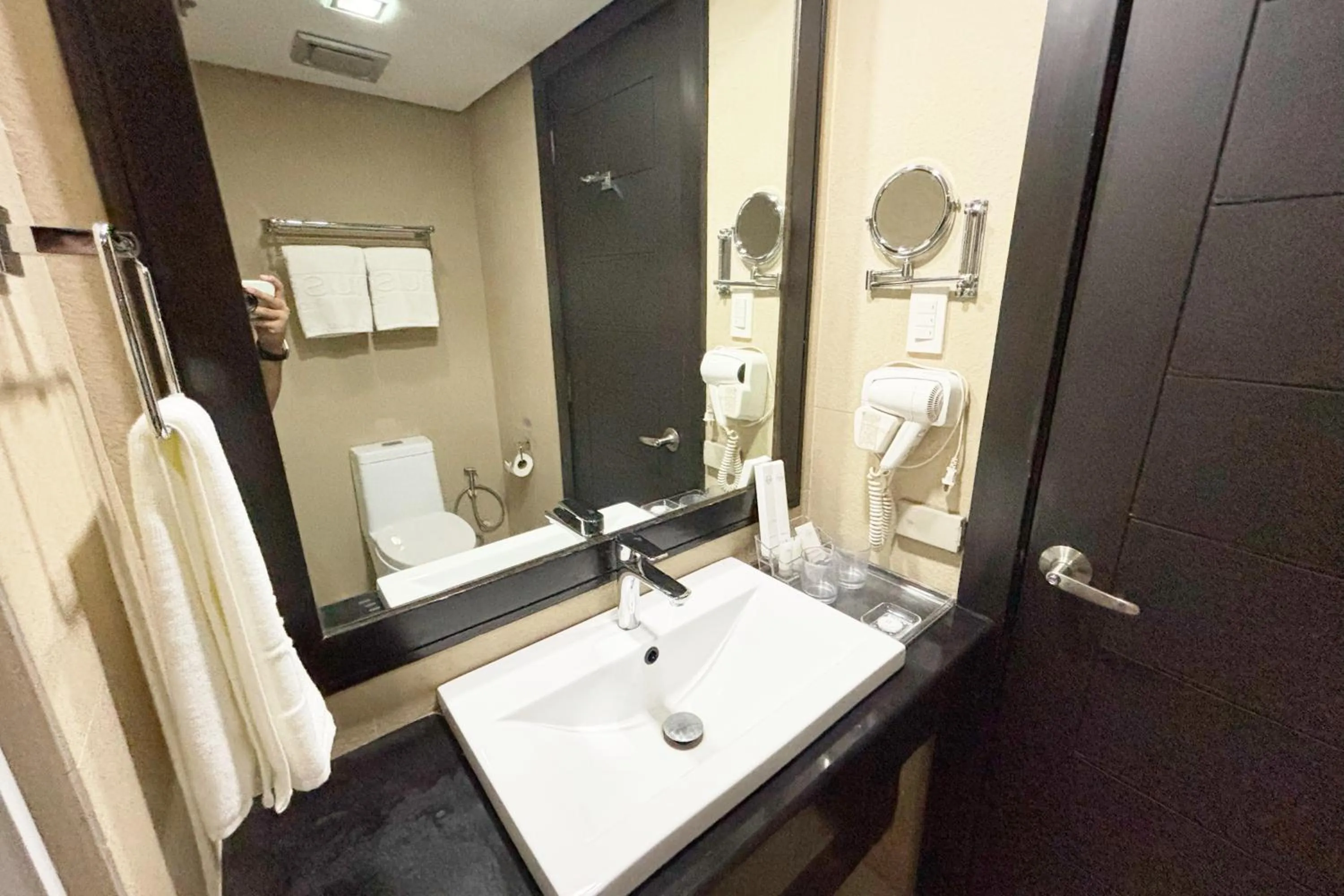 The Muse Beach Front Hotel Boracay