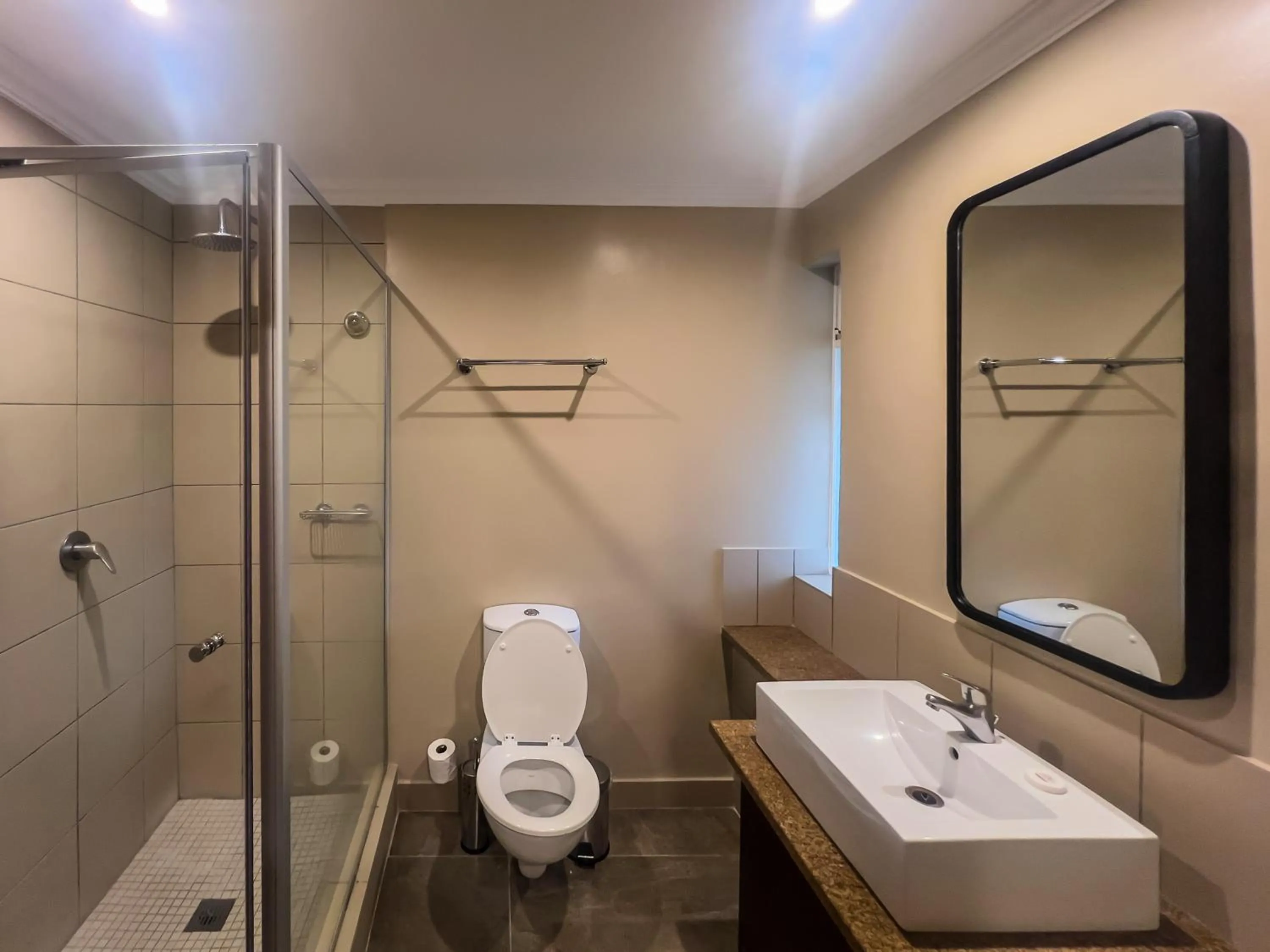 Bathroom in Premier Hotel The Winkler