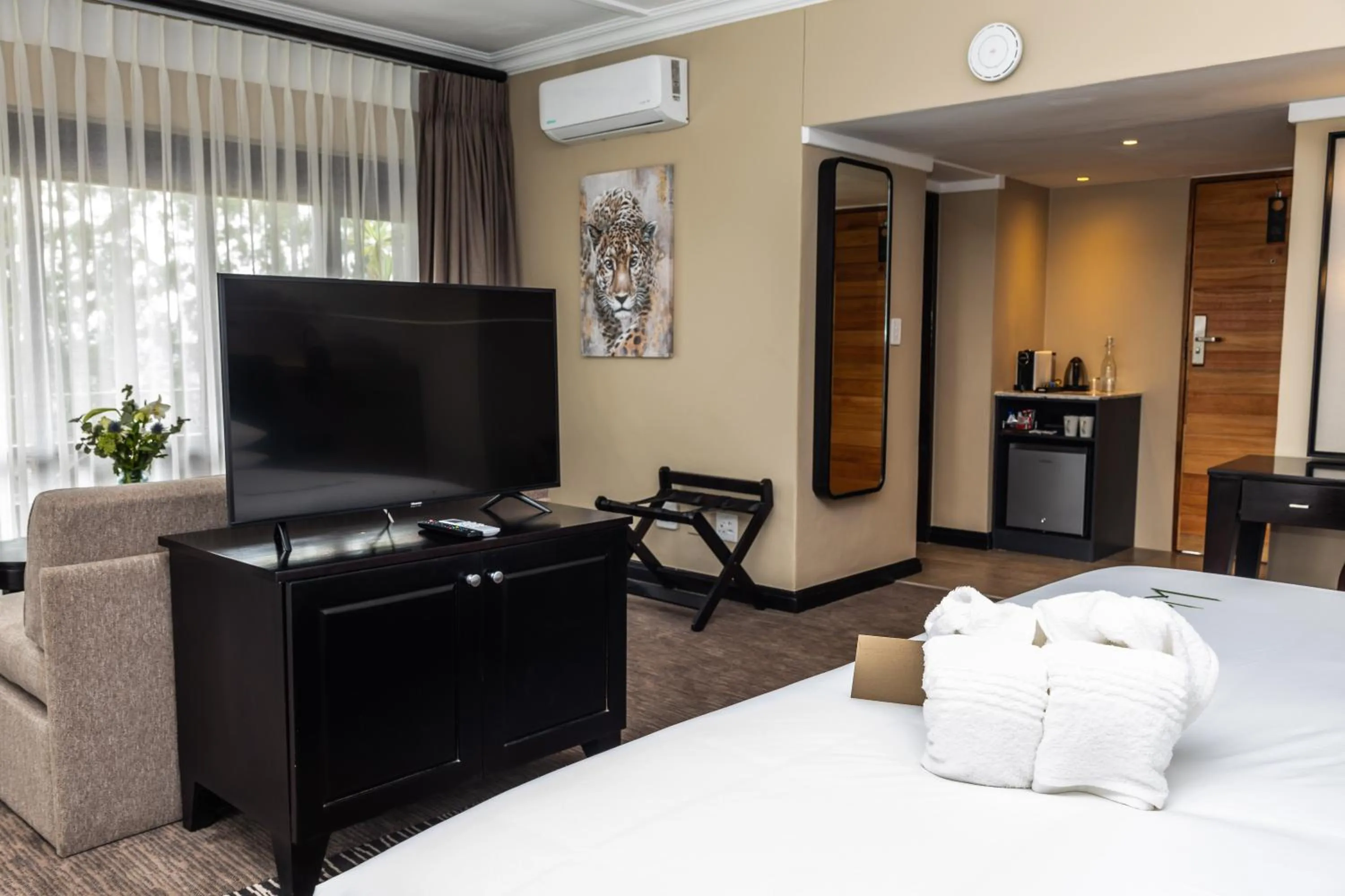 Bedroom, Bed in Premier Hotel The Winkler