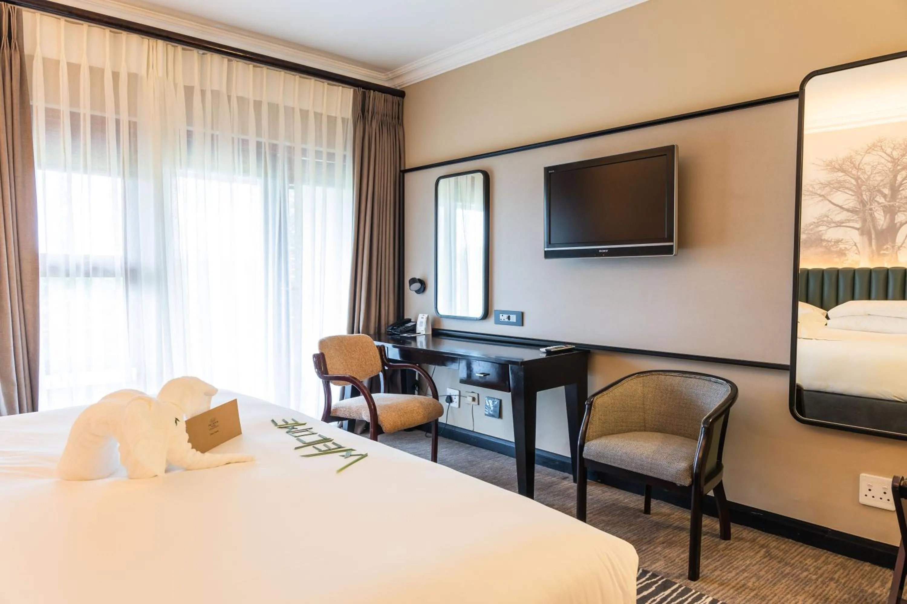 Photo of the whole room, Bed in Premier Hotel The Winkler