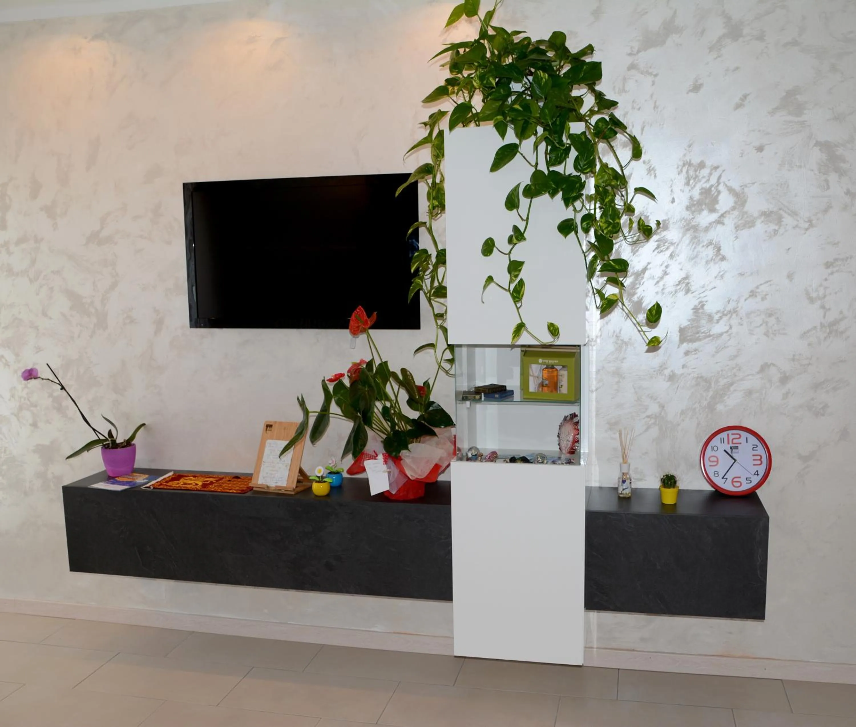 Communal lounge/ TV room in Venice Guest House B&B