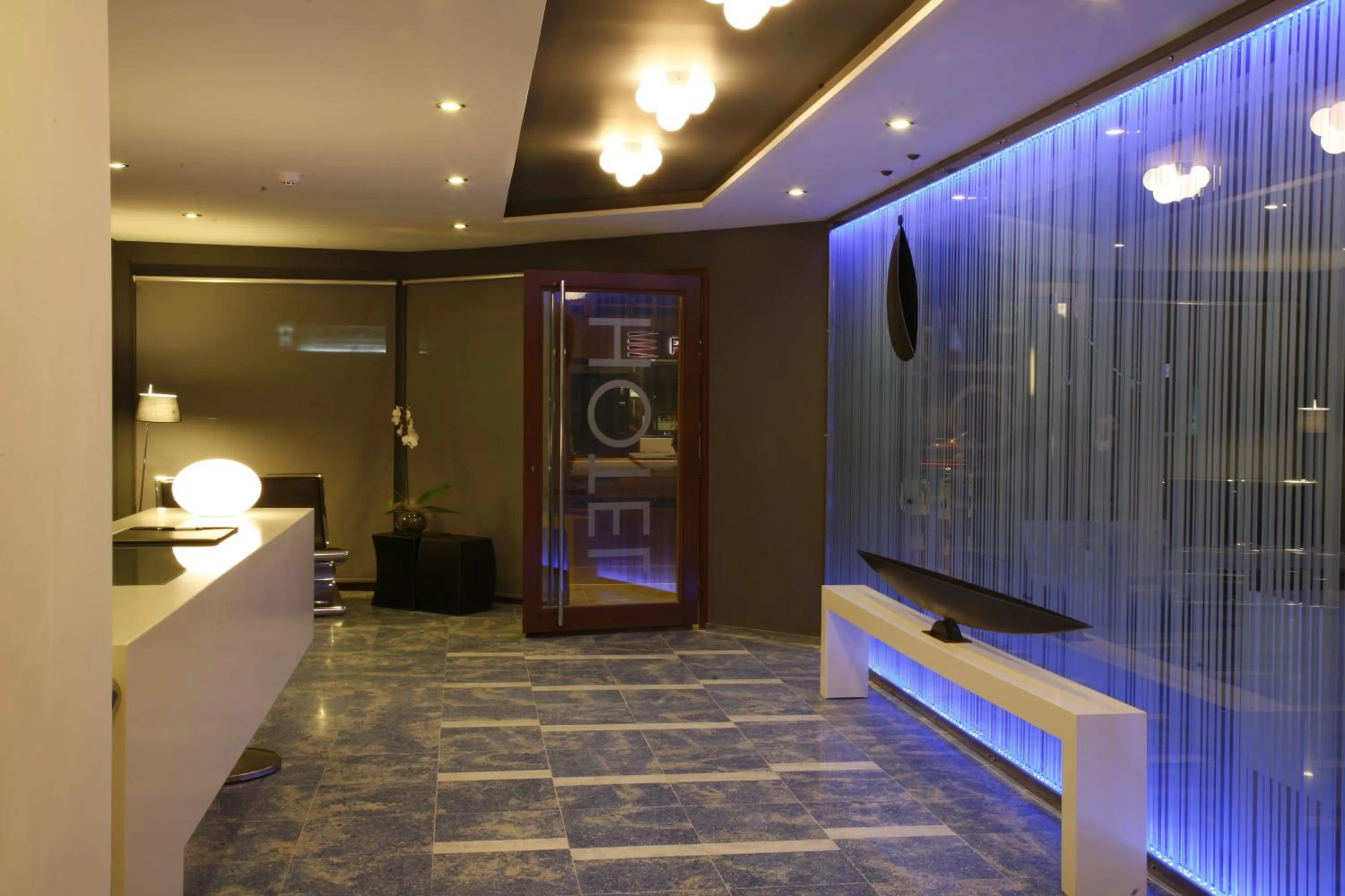 Facade/entrance in Hotel Samm Bistro Spa