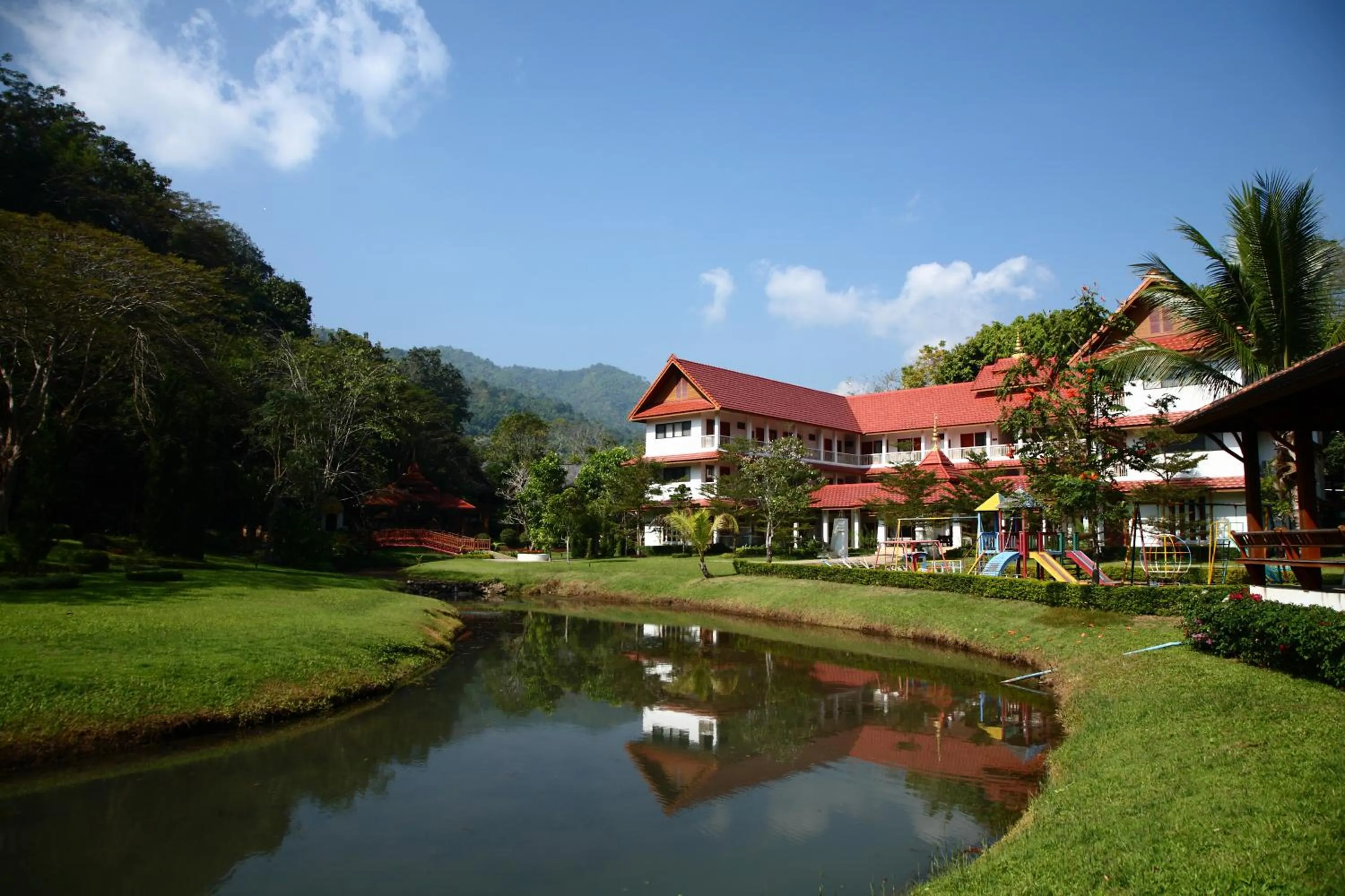 Suan Bua Hotel & Resort