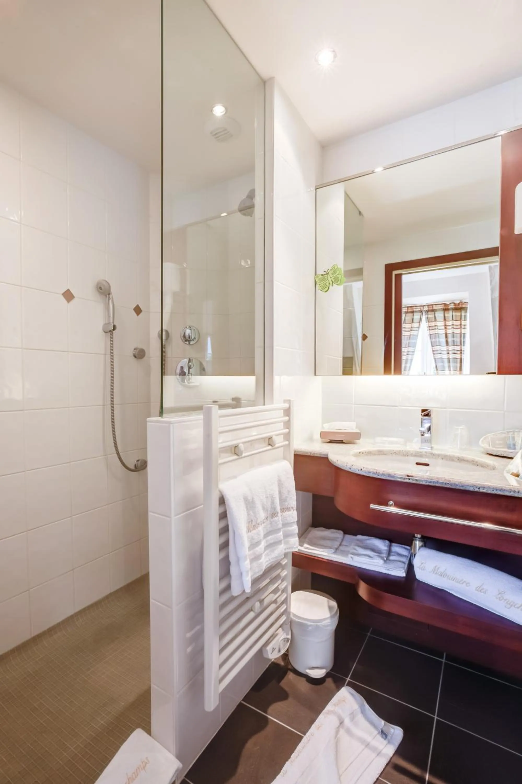 Bathroom in Hotel Spa La Malouinière Des Longchamps - Saint-Malo