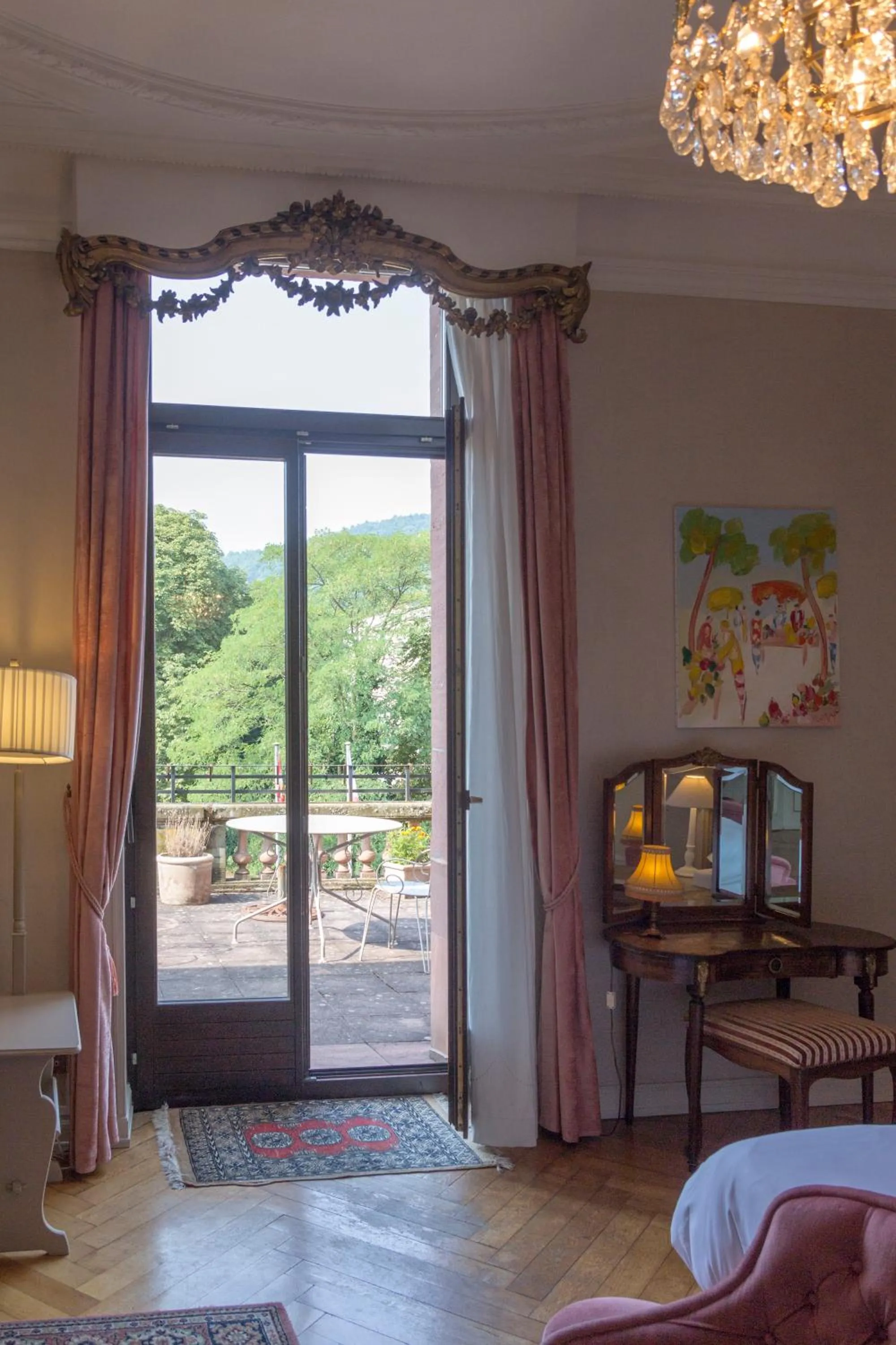 Balcony/Terrace in Domaine de Beaupré - Hotel The Originals Relais