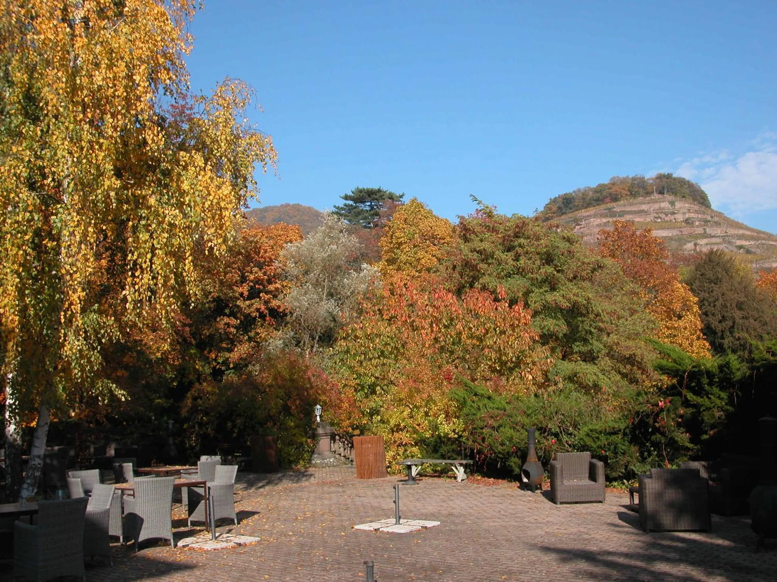 Balcony/Terrace in Domaine de Beaupré - Hotel The Originals Relais