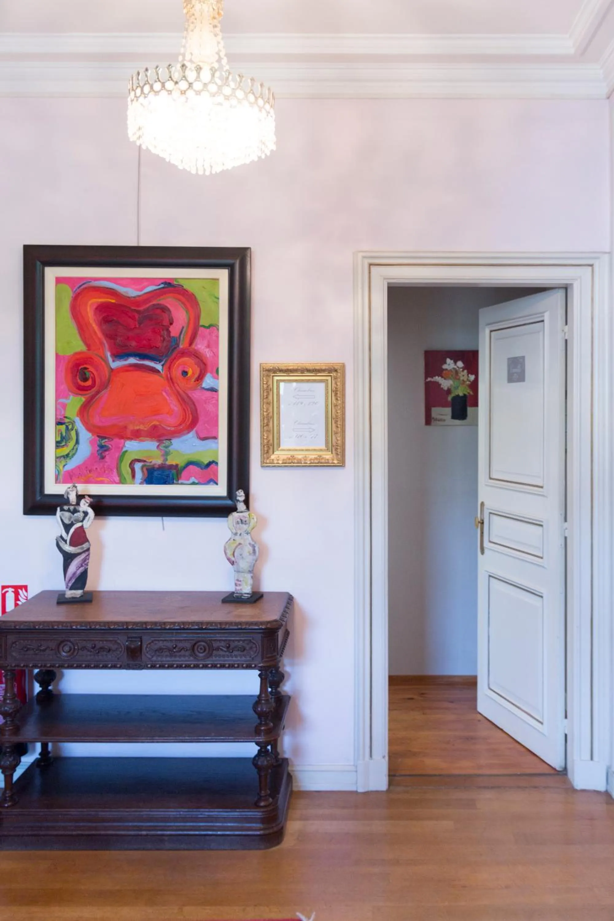 Decorative detail in Domaine de Beaupré - Hotel The Originals Relais