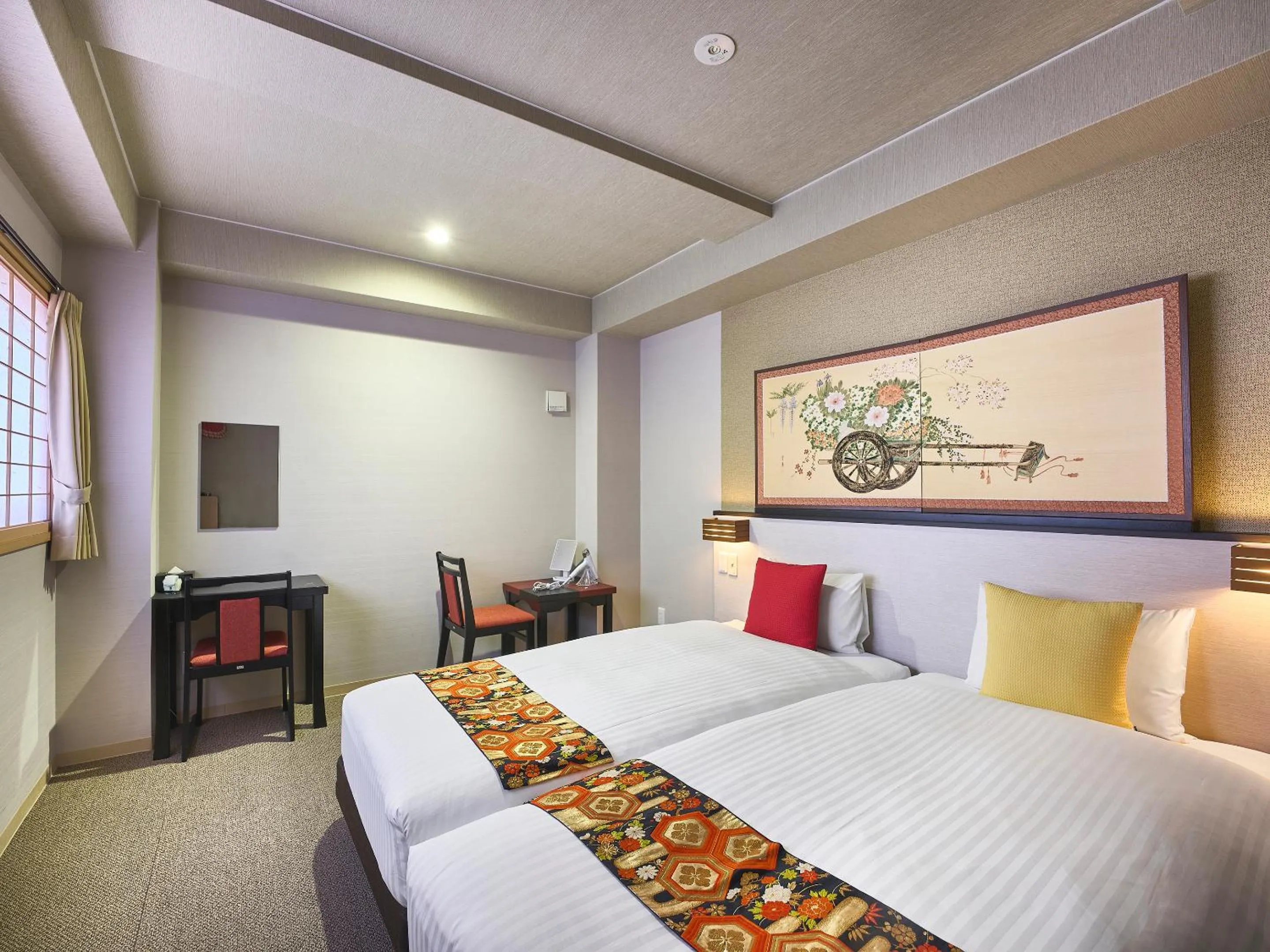 Photo of the whole room, Bed in Kyoto Inn Gion