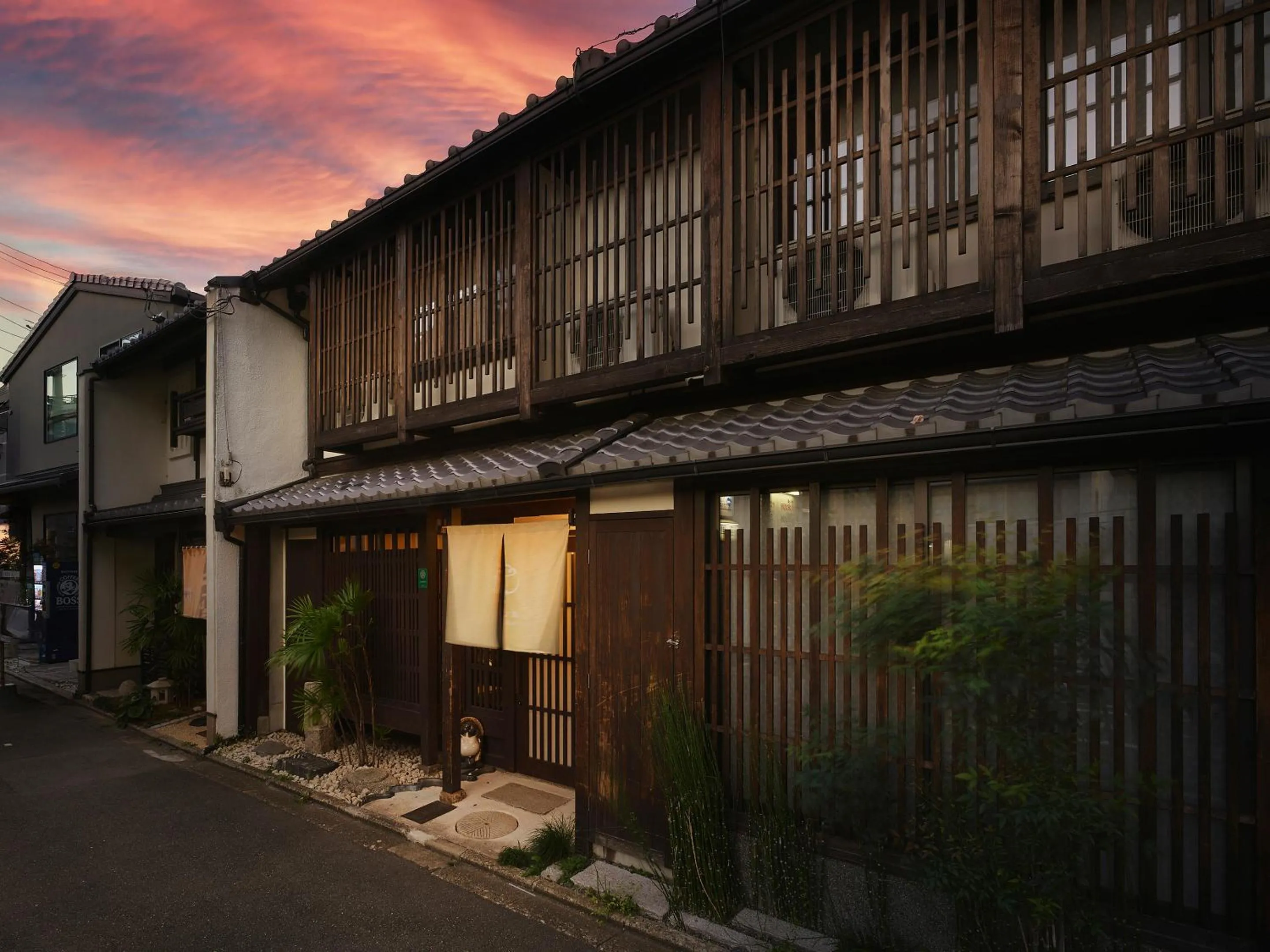 Facade/entrance in Kyoto Inn Gion