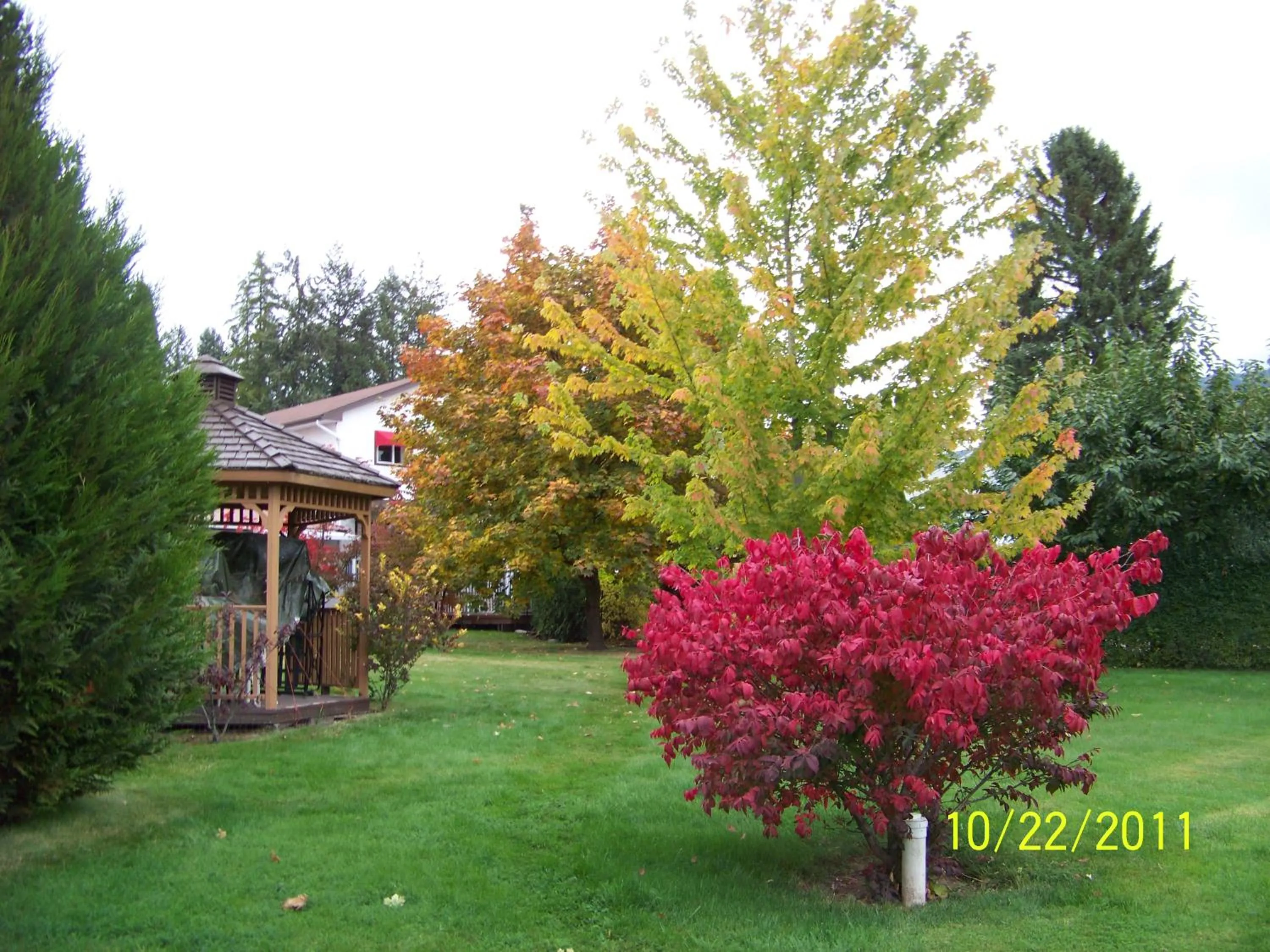 Bavarian Orchard Motel