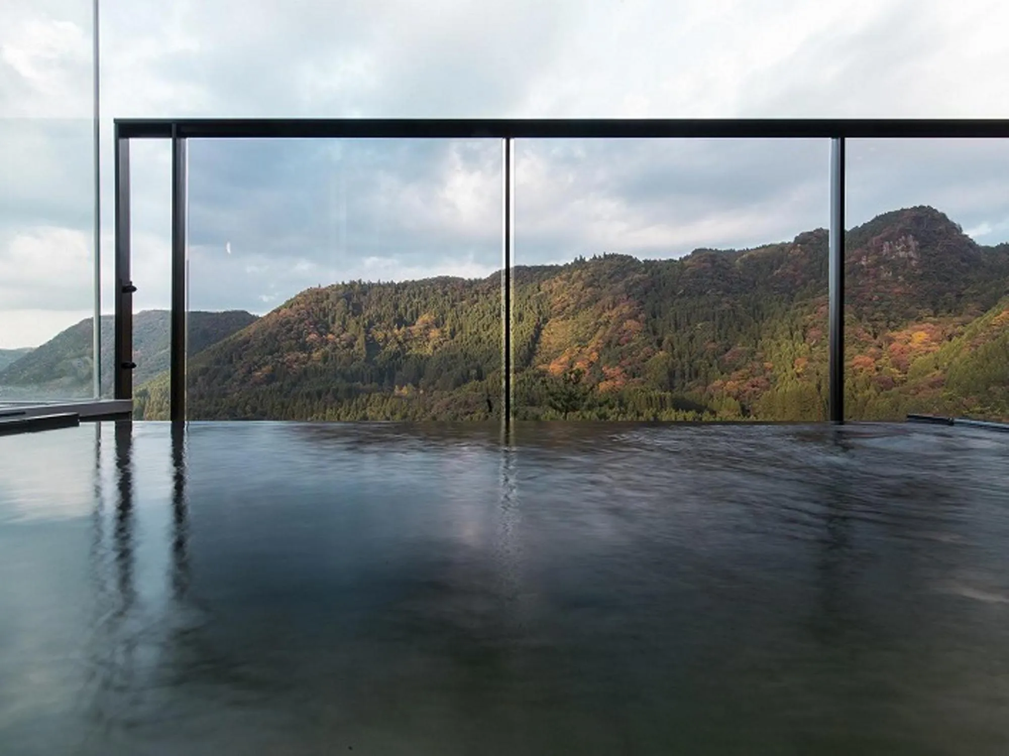 Mountain view in Okuhita Onsen Umehibiki