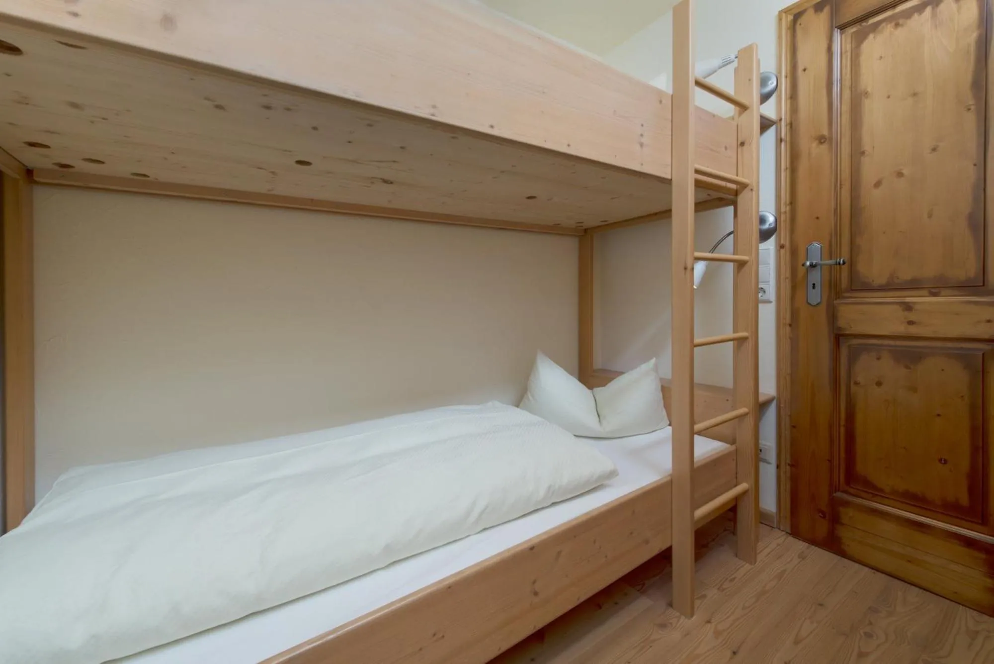 Photo of the whole room, Bed in Familotel Alphotel