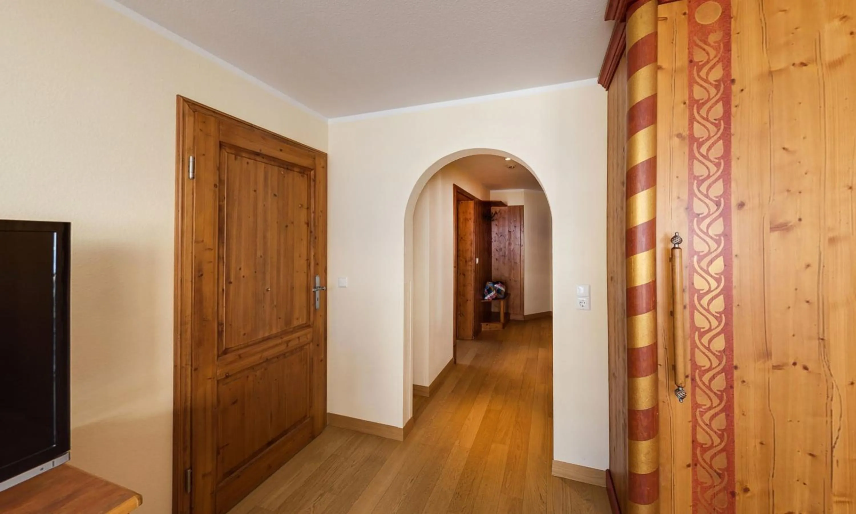 Photo of the whole room in Familotel Alphotel