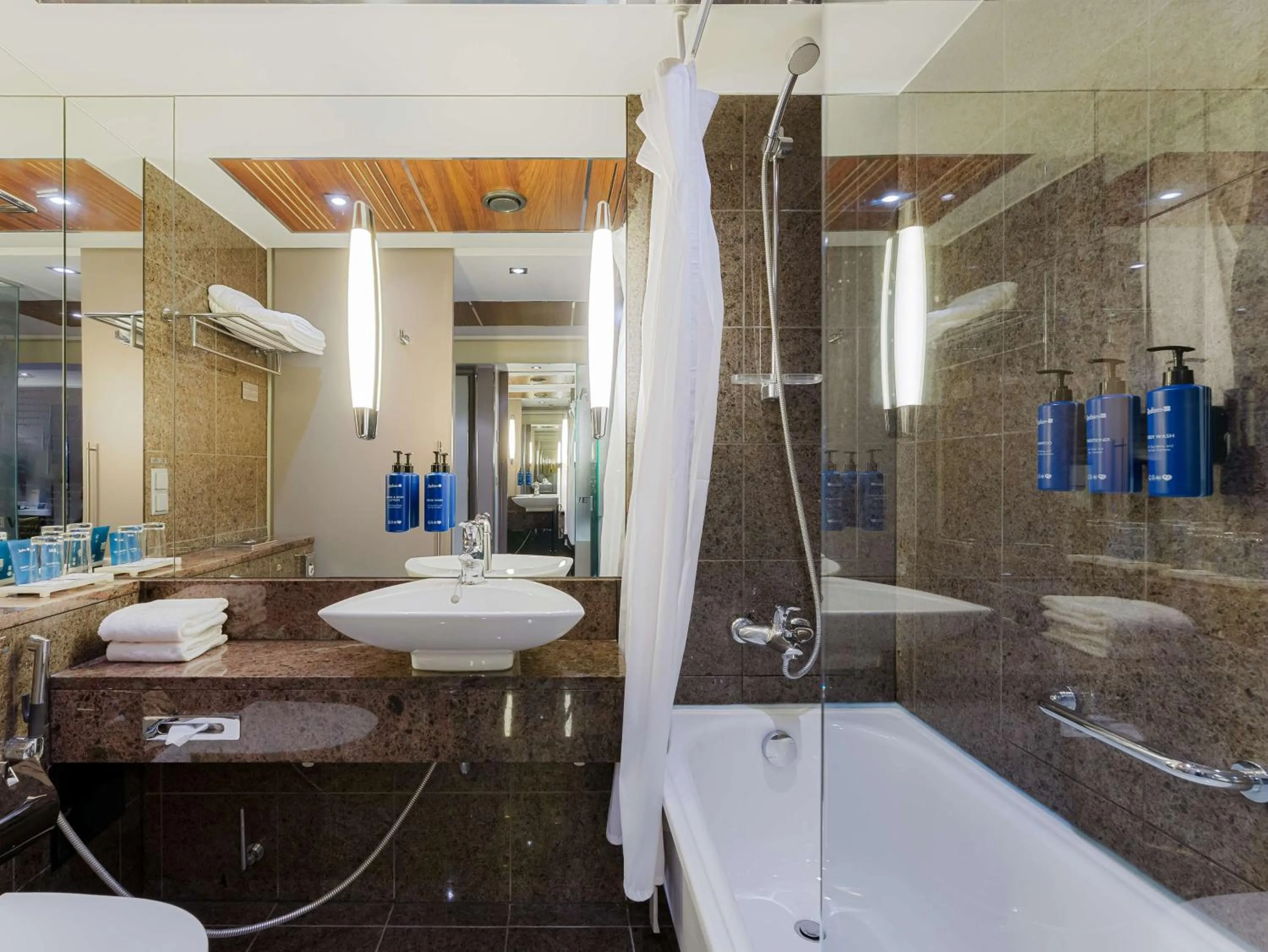 Bathroom in Radisson Blu Hotel Olümpia