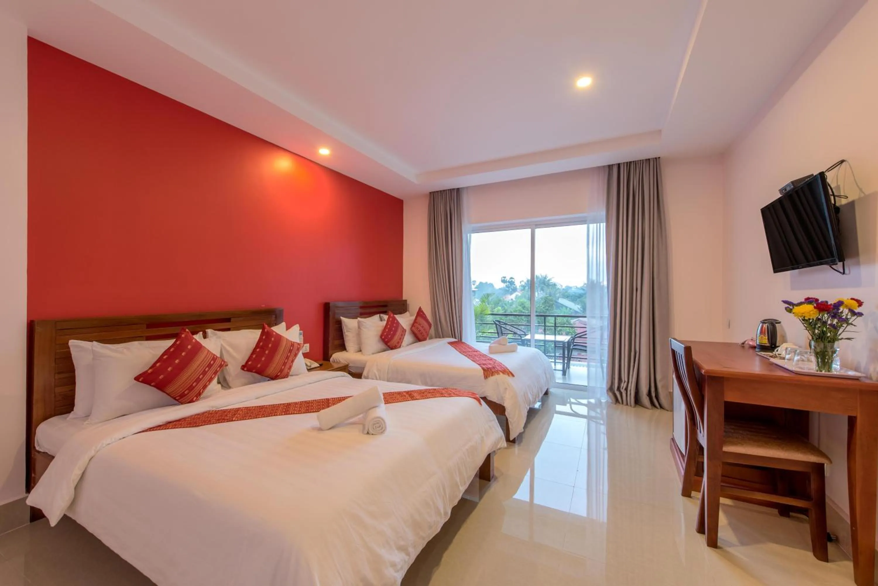 Bedroom, Bed in Golden Citadel Hotel Siem Reap