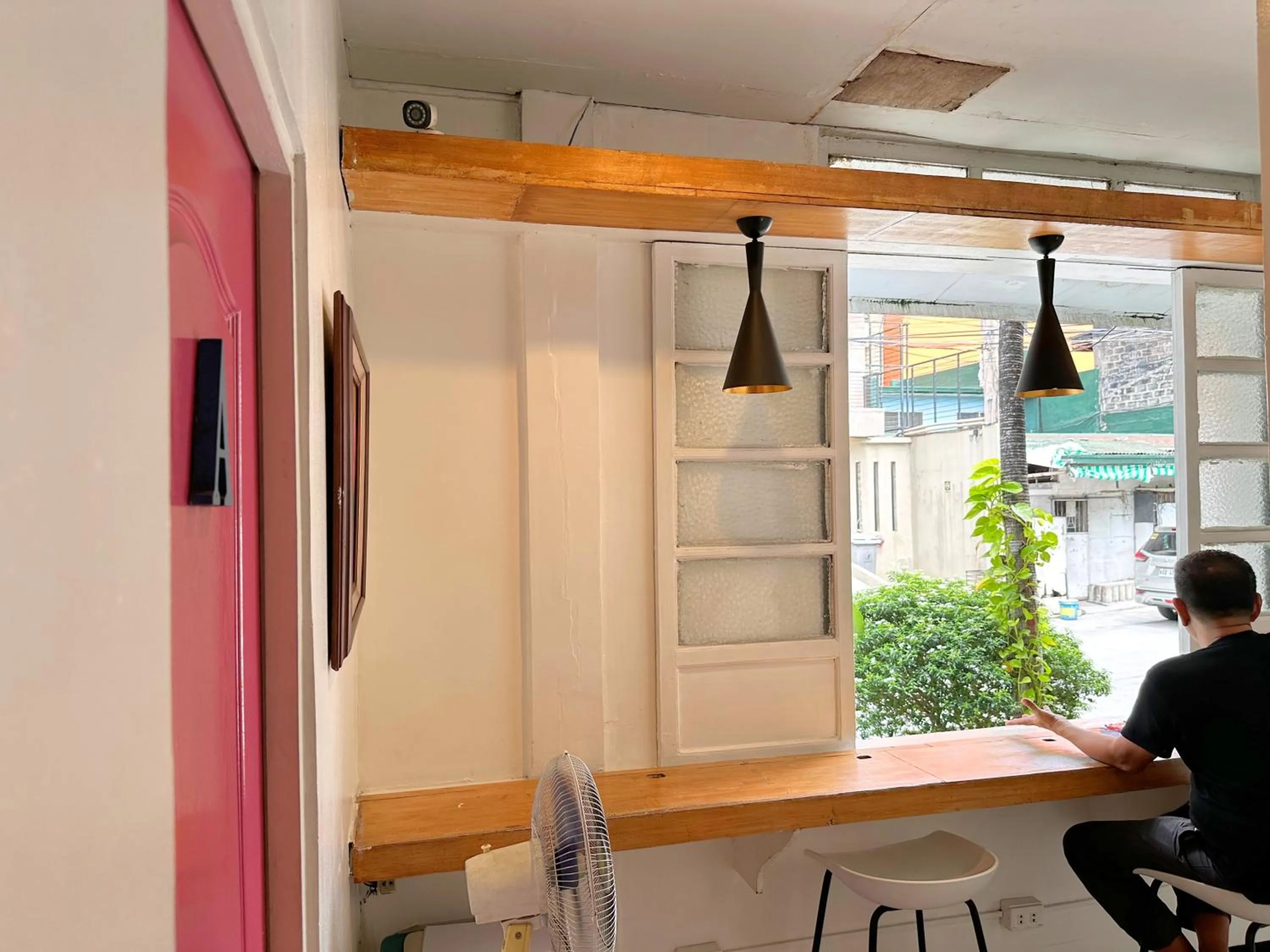 Seating area in Dormitelsph BGC