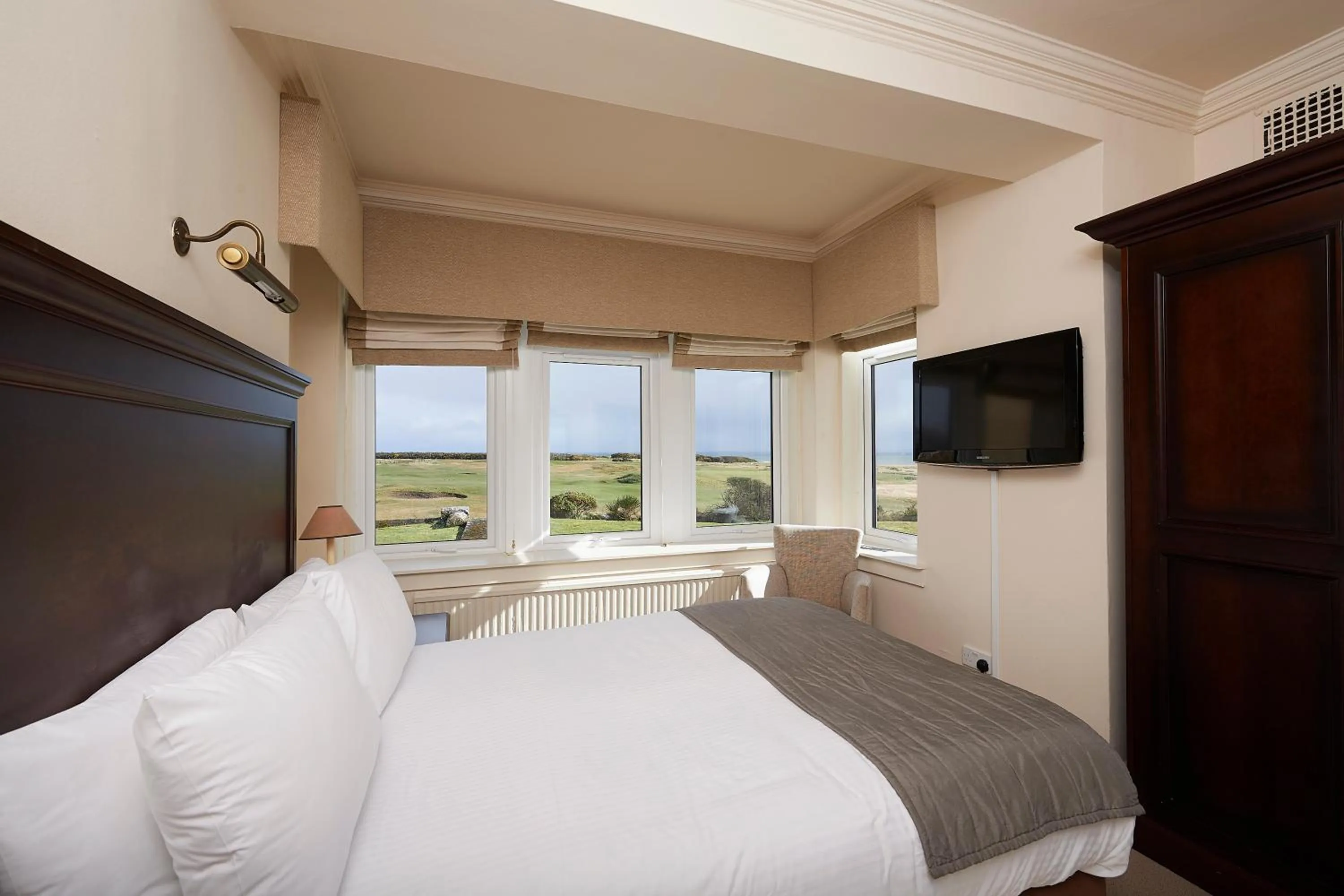 Bedroom, Bed in Royal Golf Hotel, by Highland Coast Hotels