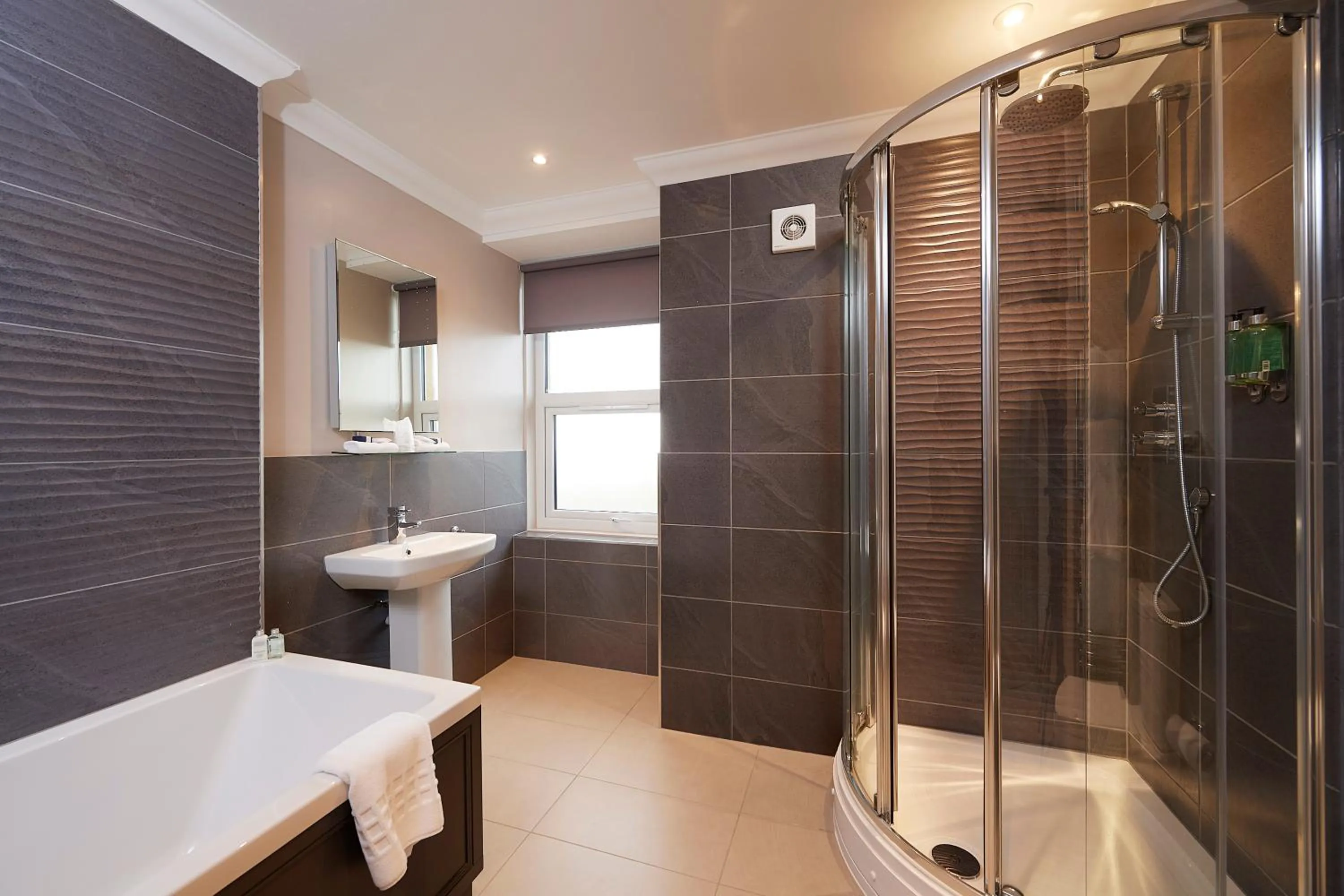 Shower in Royal Golf Hotel, by Highland Coast Hotels