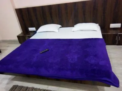 bunk bed, Bed in Laxmi Mahal