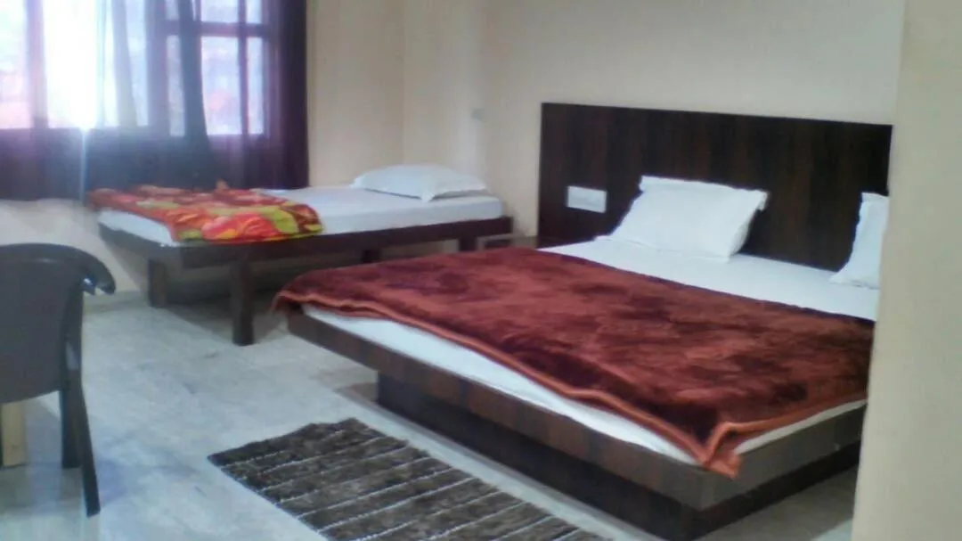 Bed in Laxmi Mahal