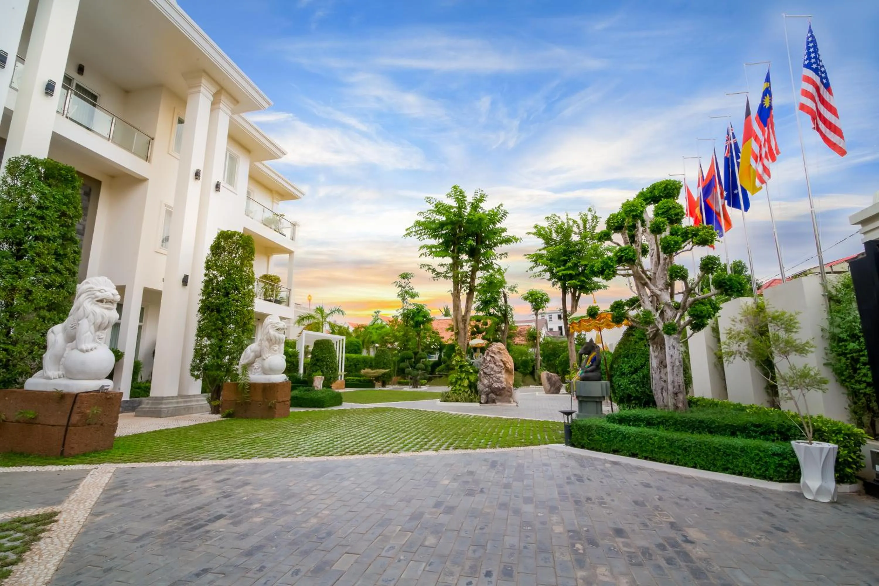 Garden view in KT Apartment