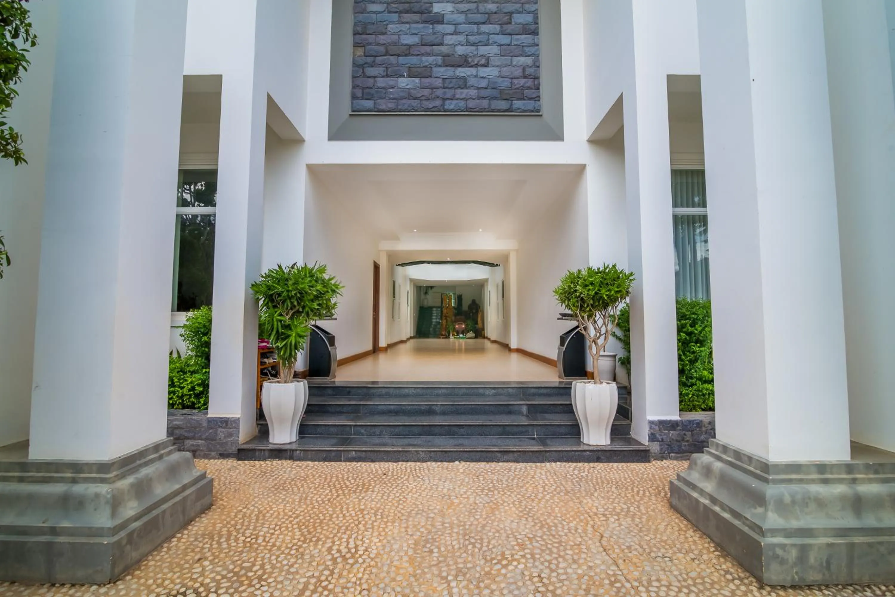 Property building in KT Apartment