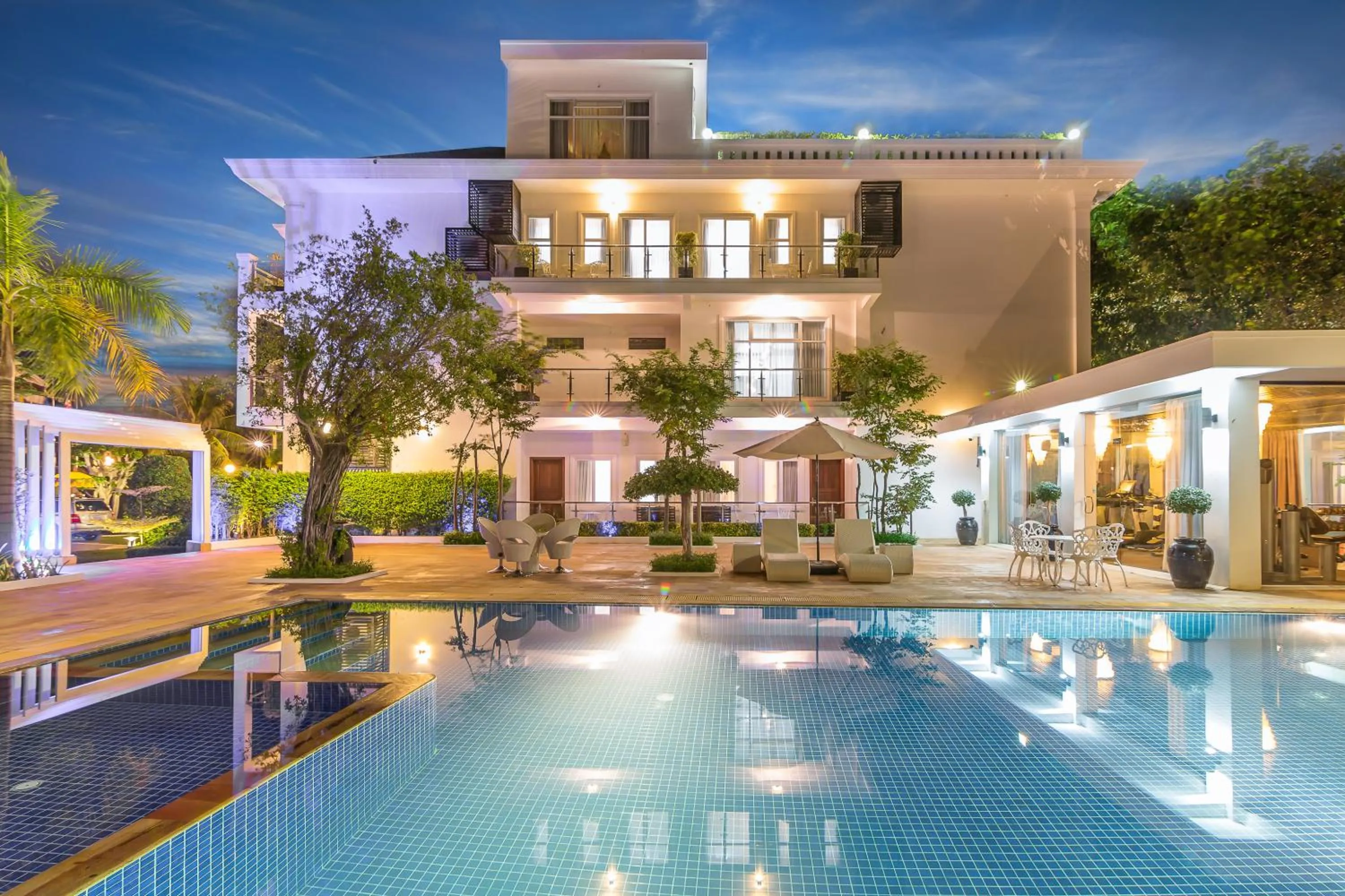 Swimming pool in KT Apartment