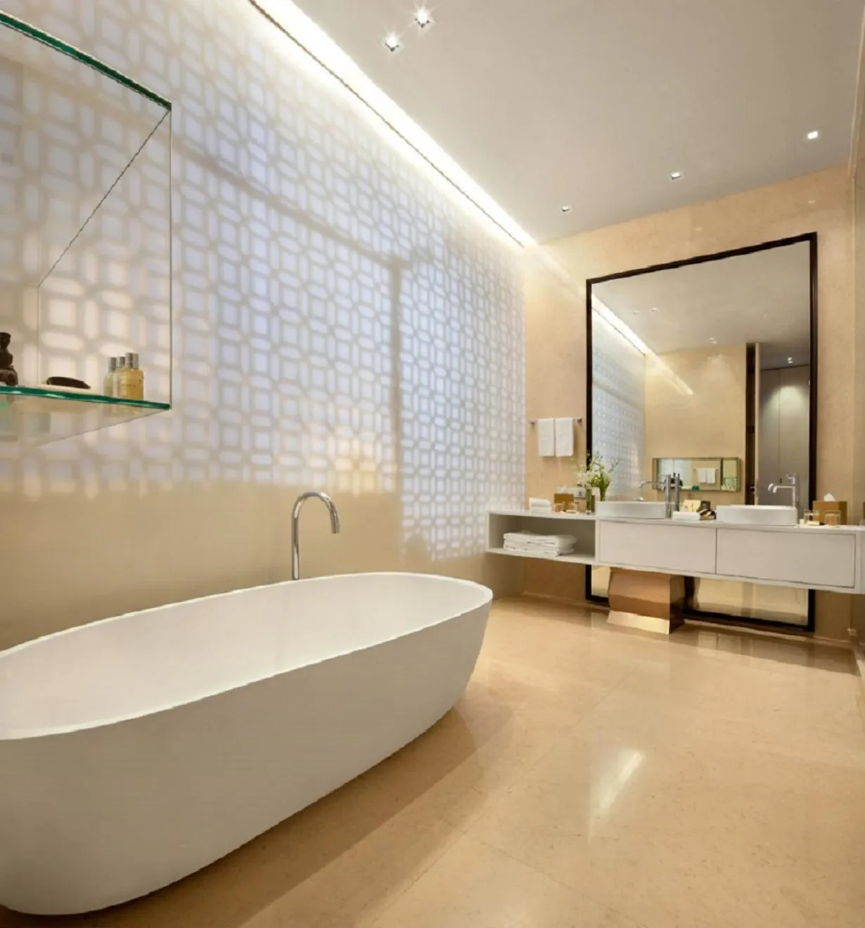 Bathroom in The Taj Mahal Palace, Mumbai