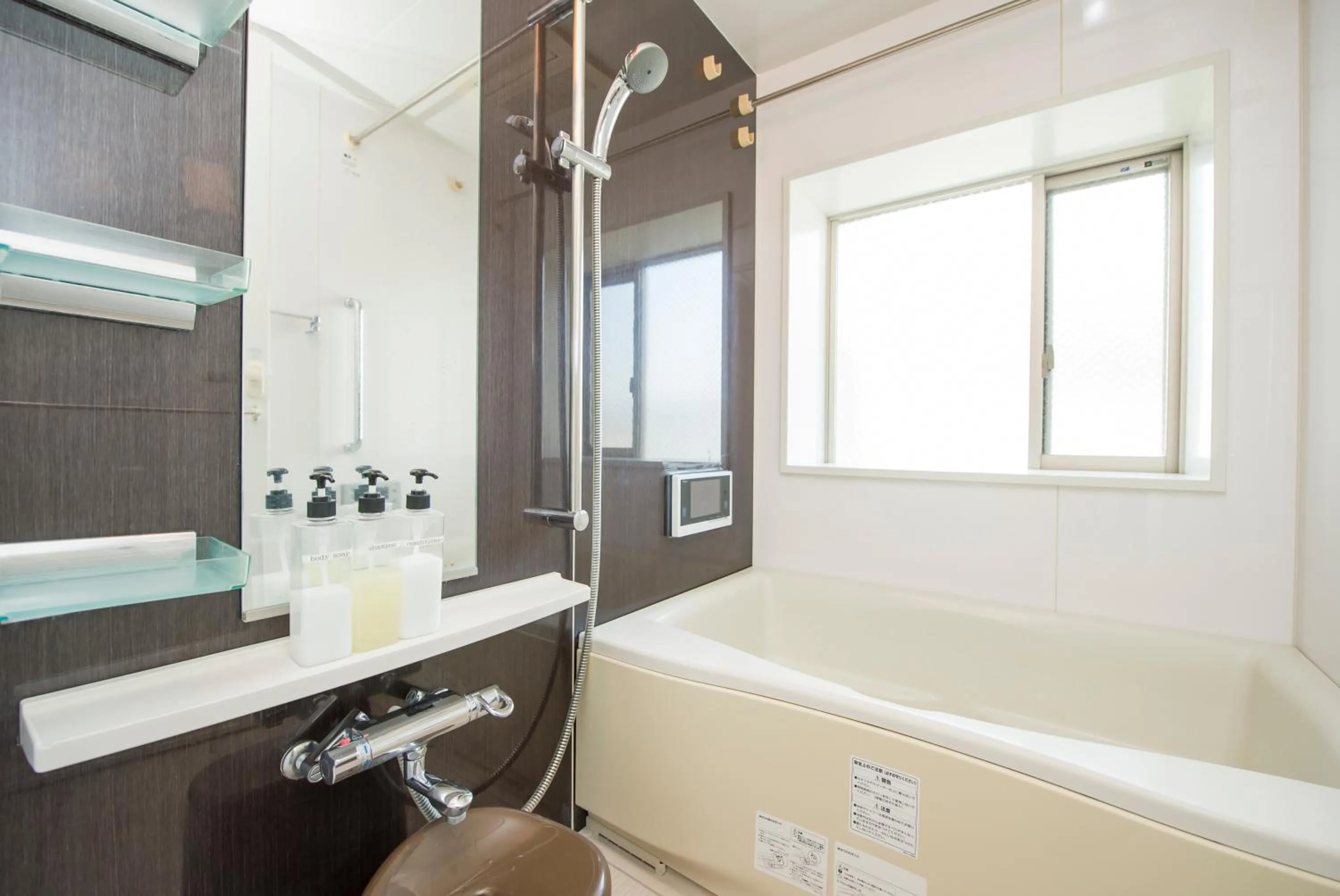 Shower in City Hotel Shinsaibashi Lofts