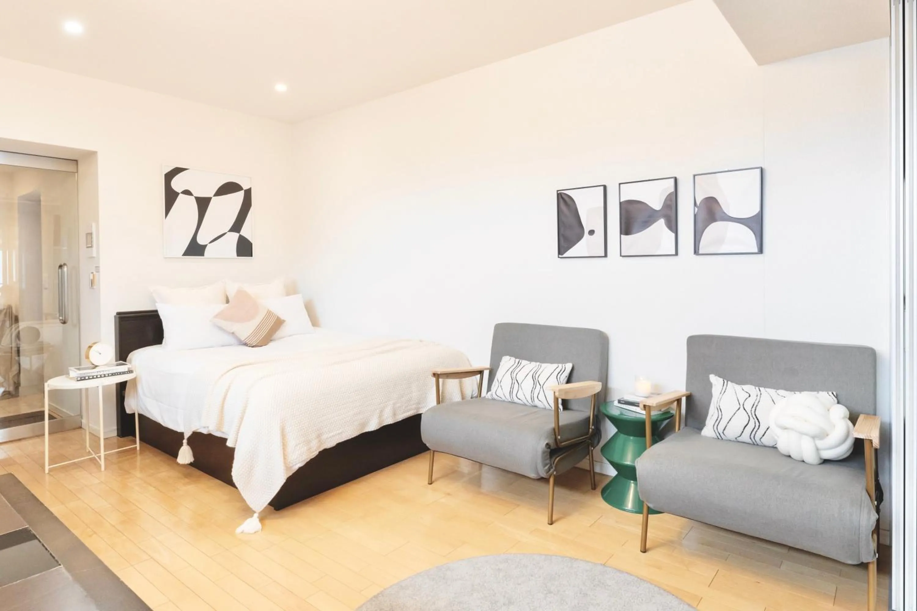 Bed in City Hotel Shinsaibashi Lofts