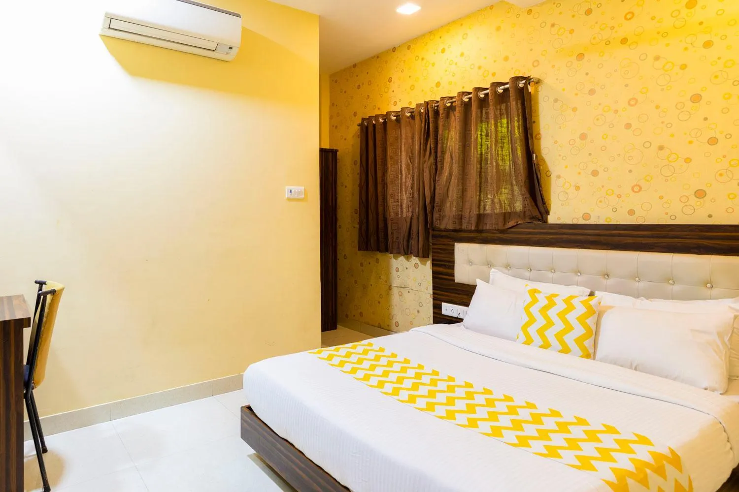 Bed in Hotel Elite 59