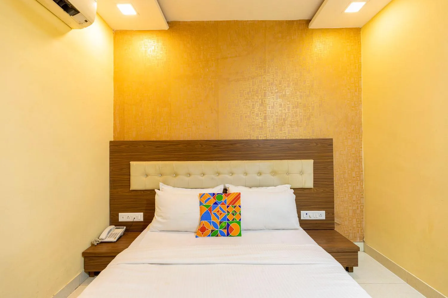 Bed in Hotel Elite 59