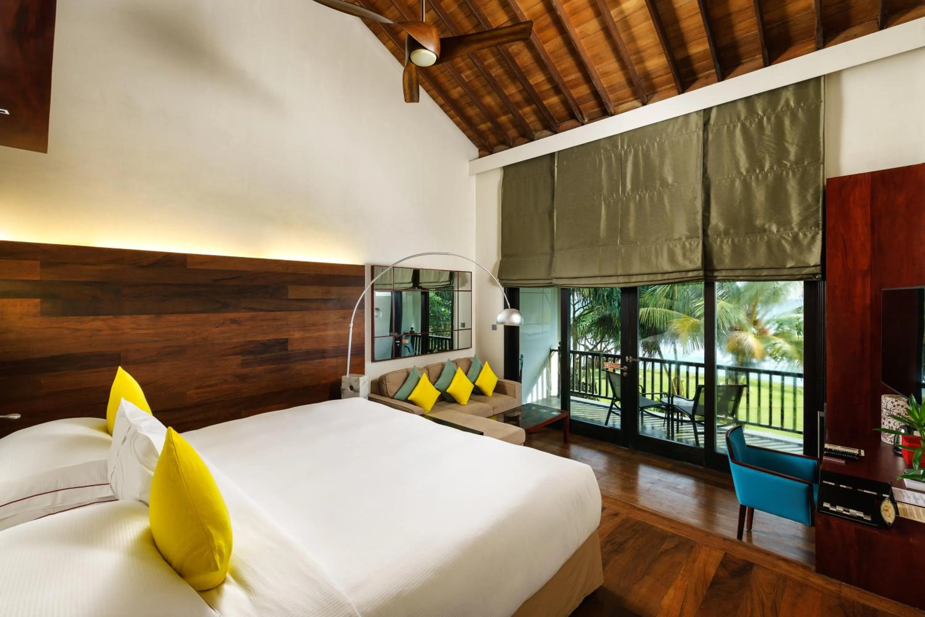 Bed in The Fortress Resort & Spa Galle