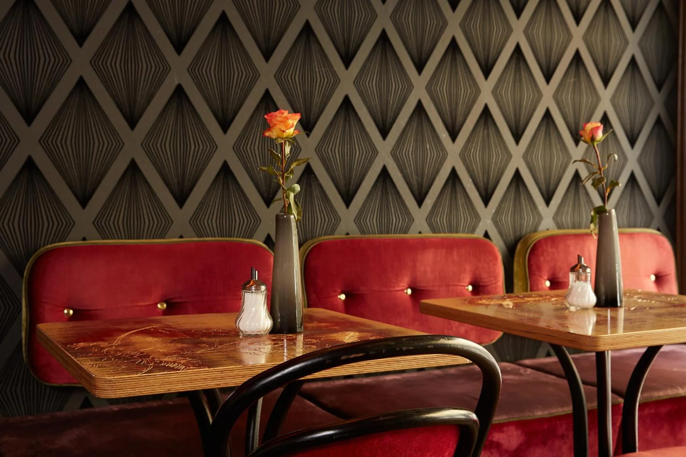 Restaurant/places to eat in Hotel Lux