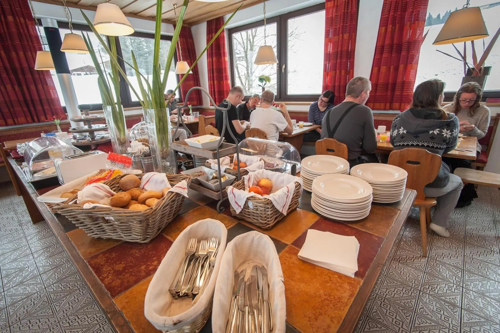 Food and drinks in Bed & Breakfast Der Tiroler
