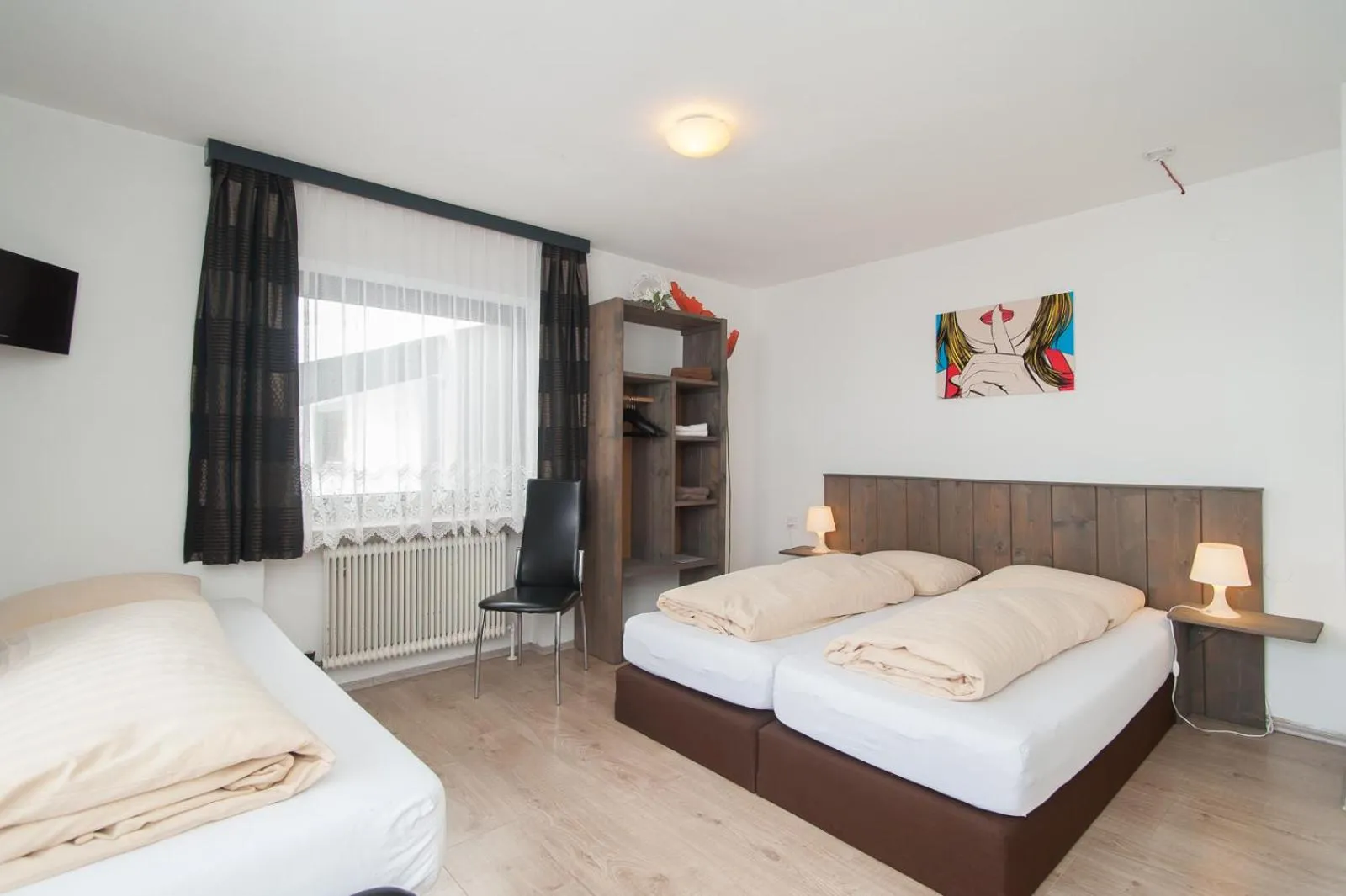 Bed in Bed & Breakfast Der Tiroler