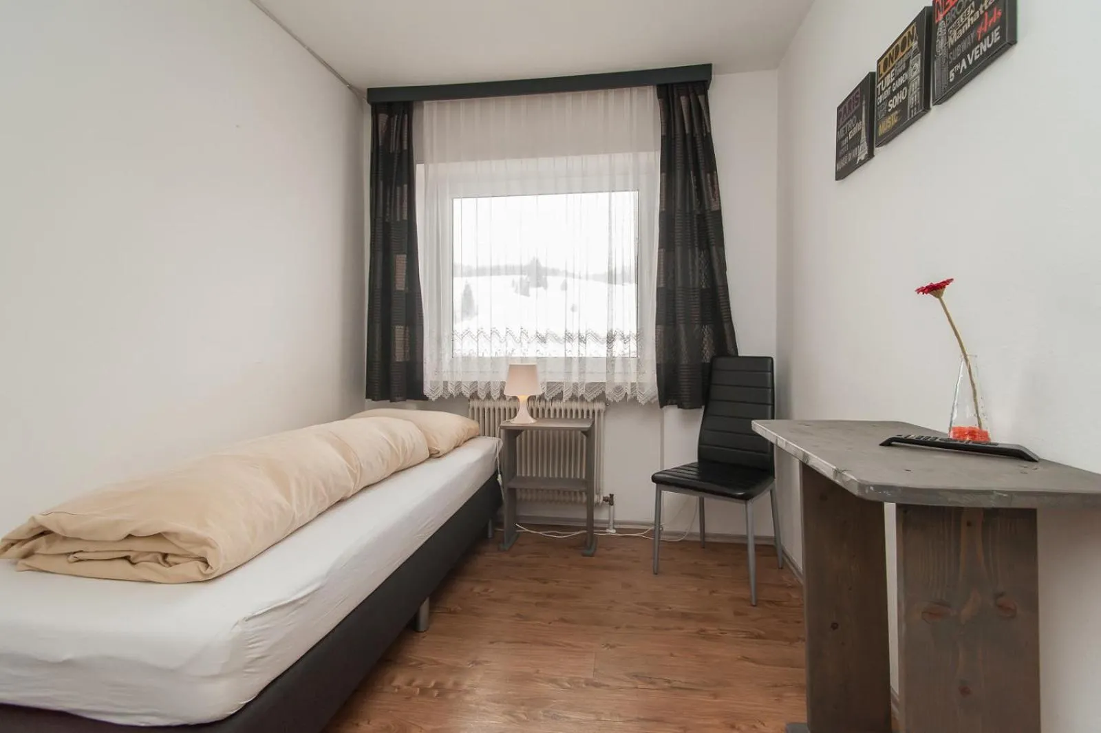 Bed in Bed & Breakfast Der Tiroler