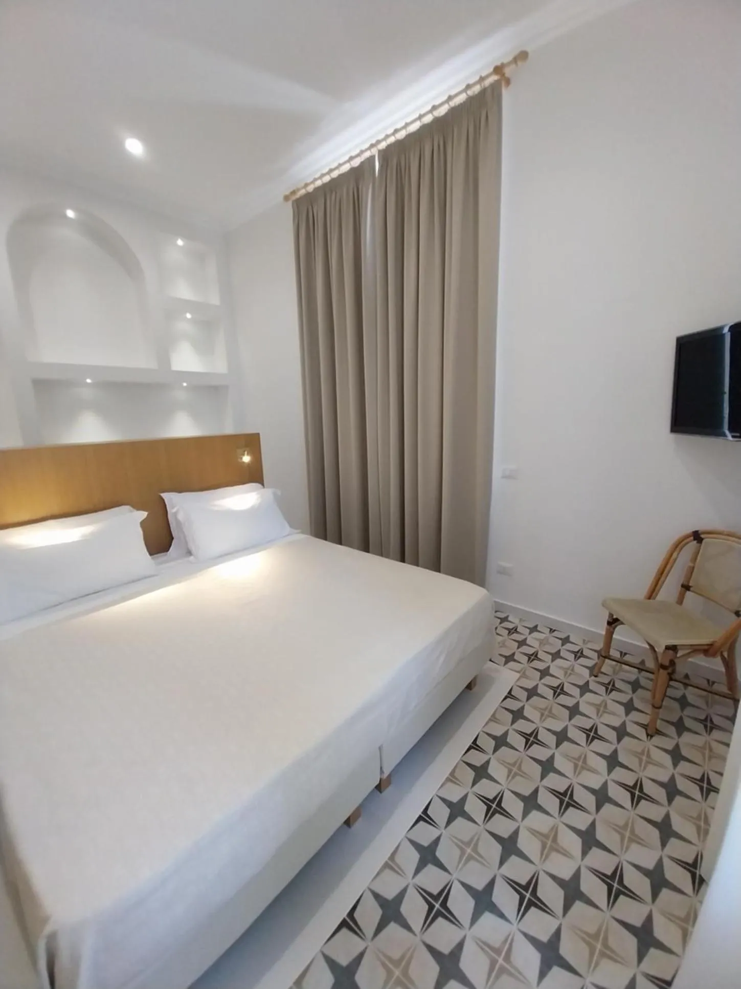 TV and multimedia, Bed in Hotel Dania