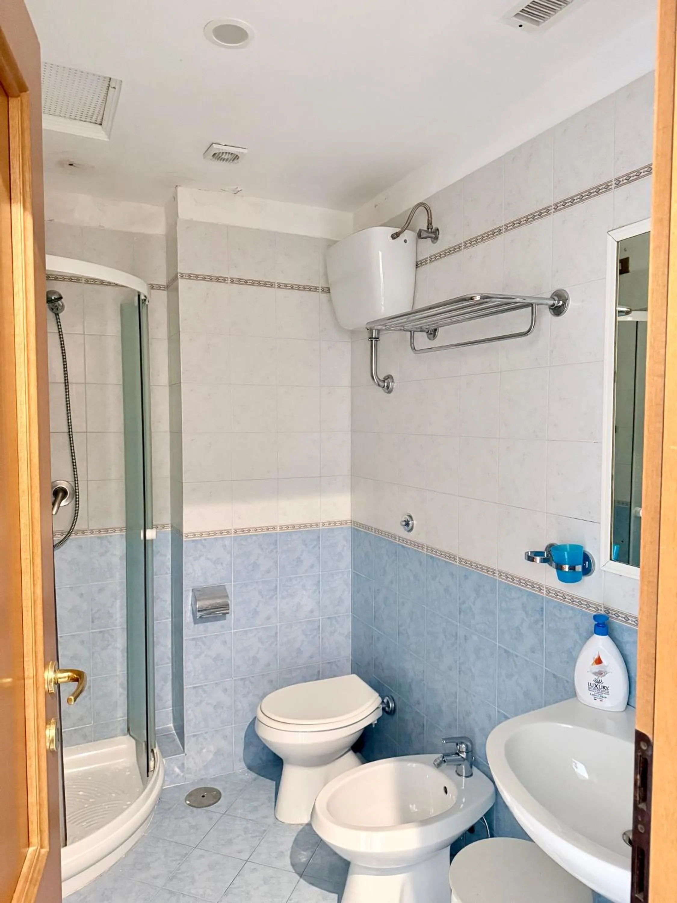 Bathroom in Hotel Dania