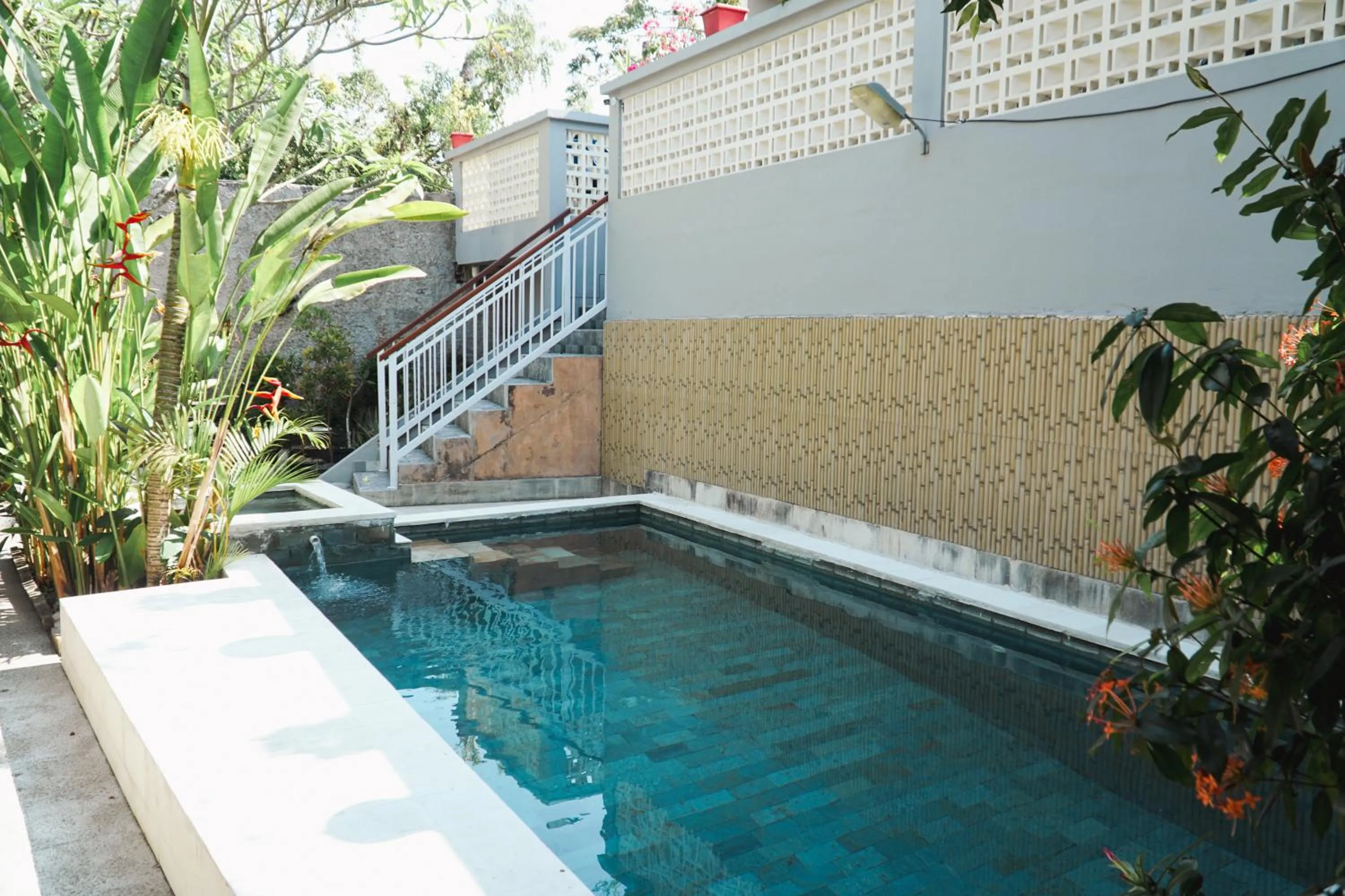 Swimming pool in Batu Kandik Homestay