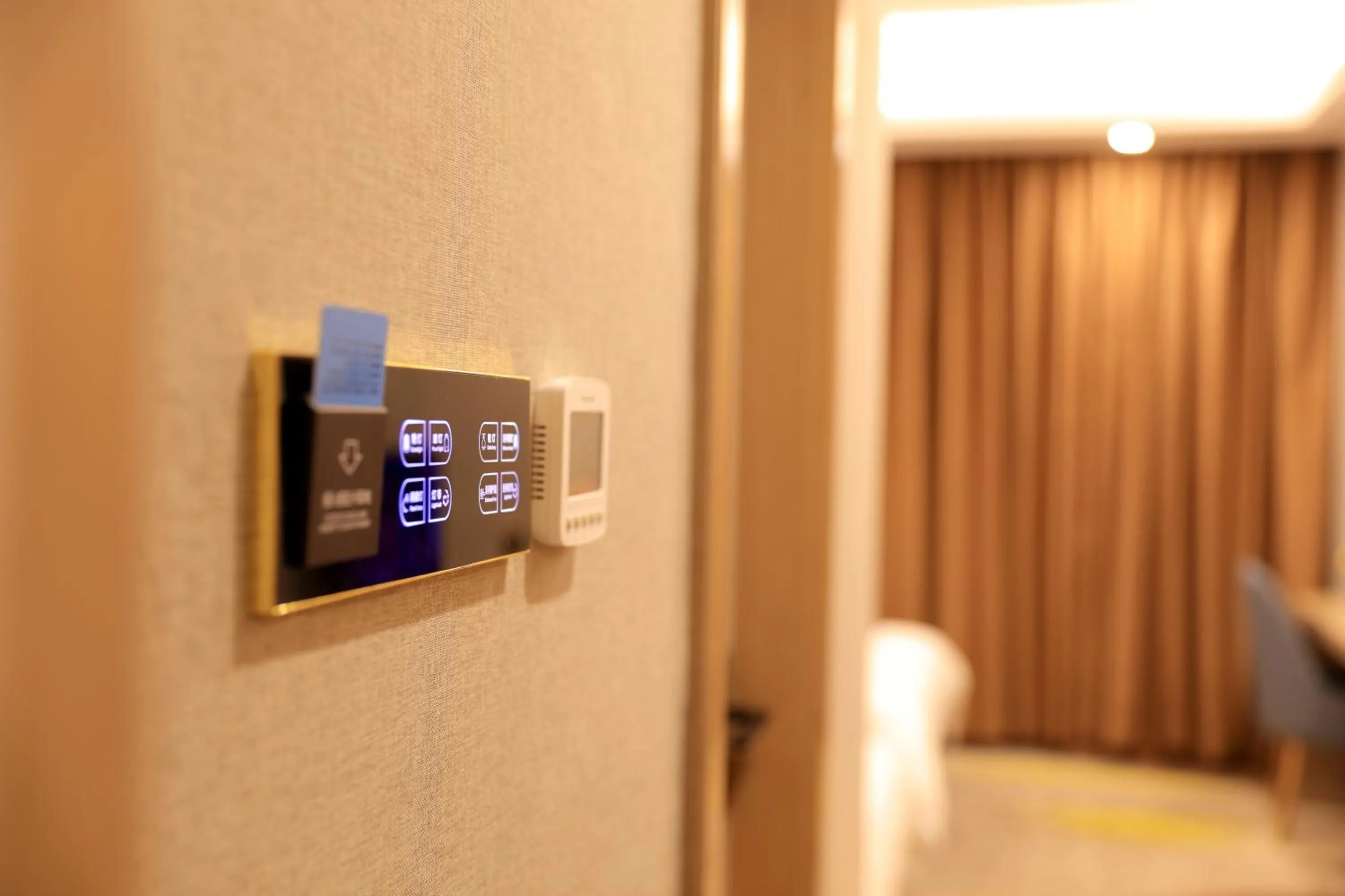 Five Rams City Hotel