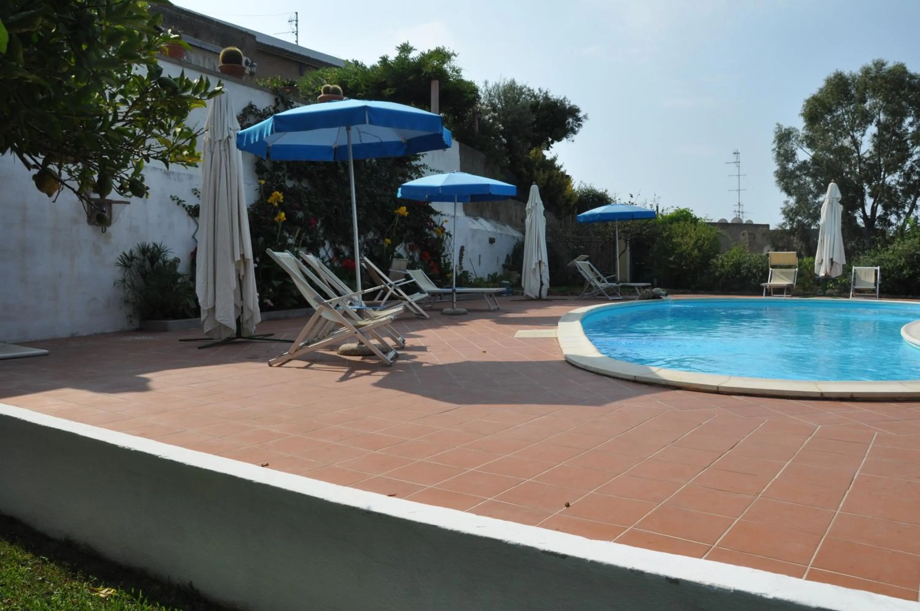 Swimming pool in Hotel Savoia