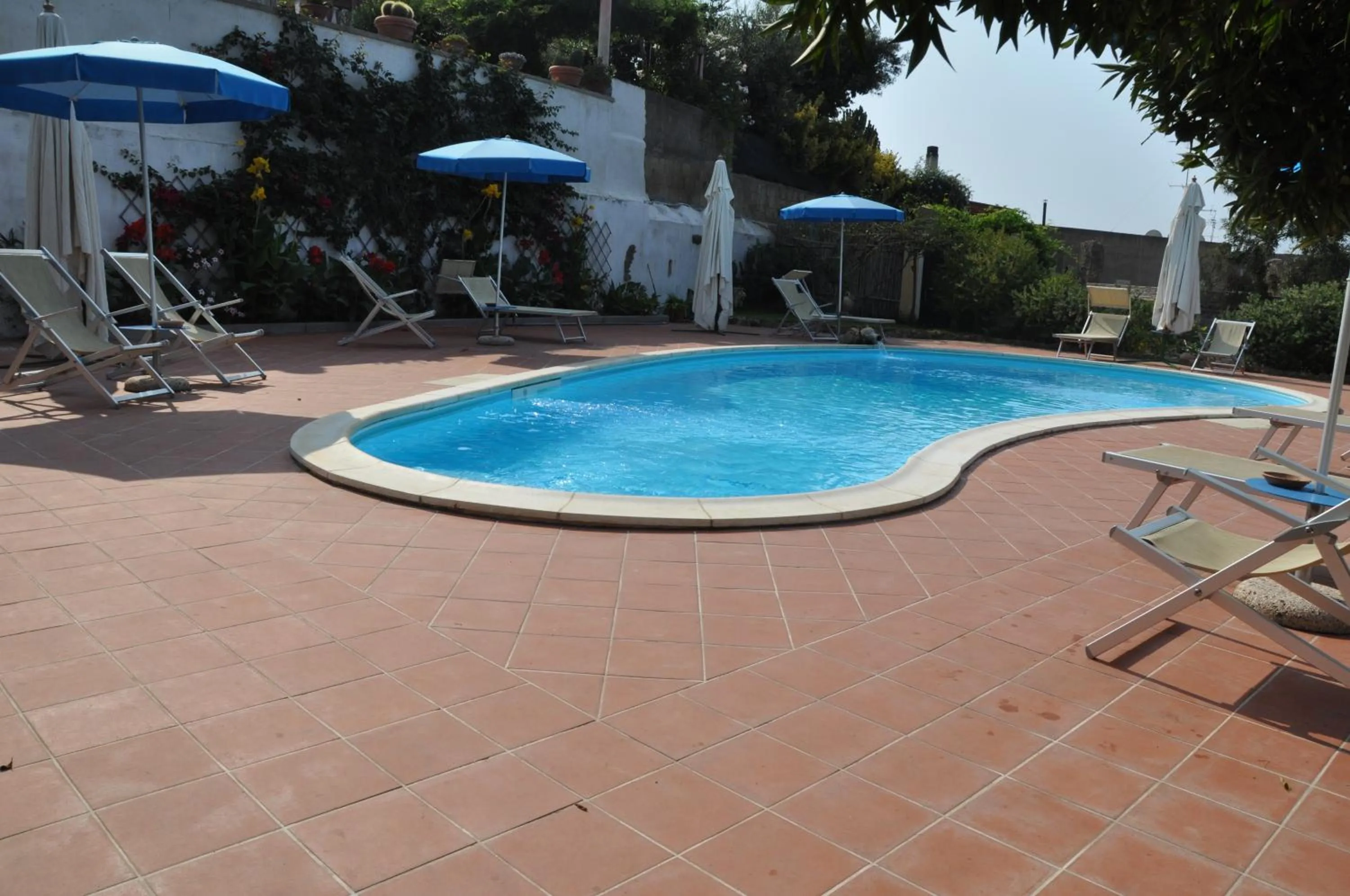 Swimming pool in Hotel Savoia