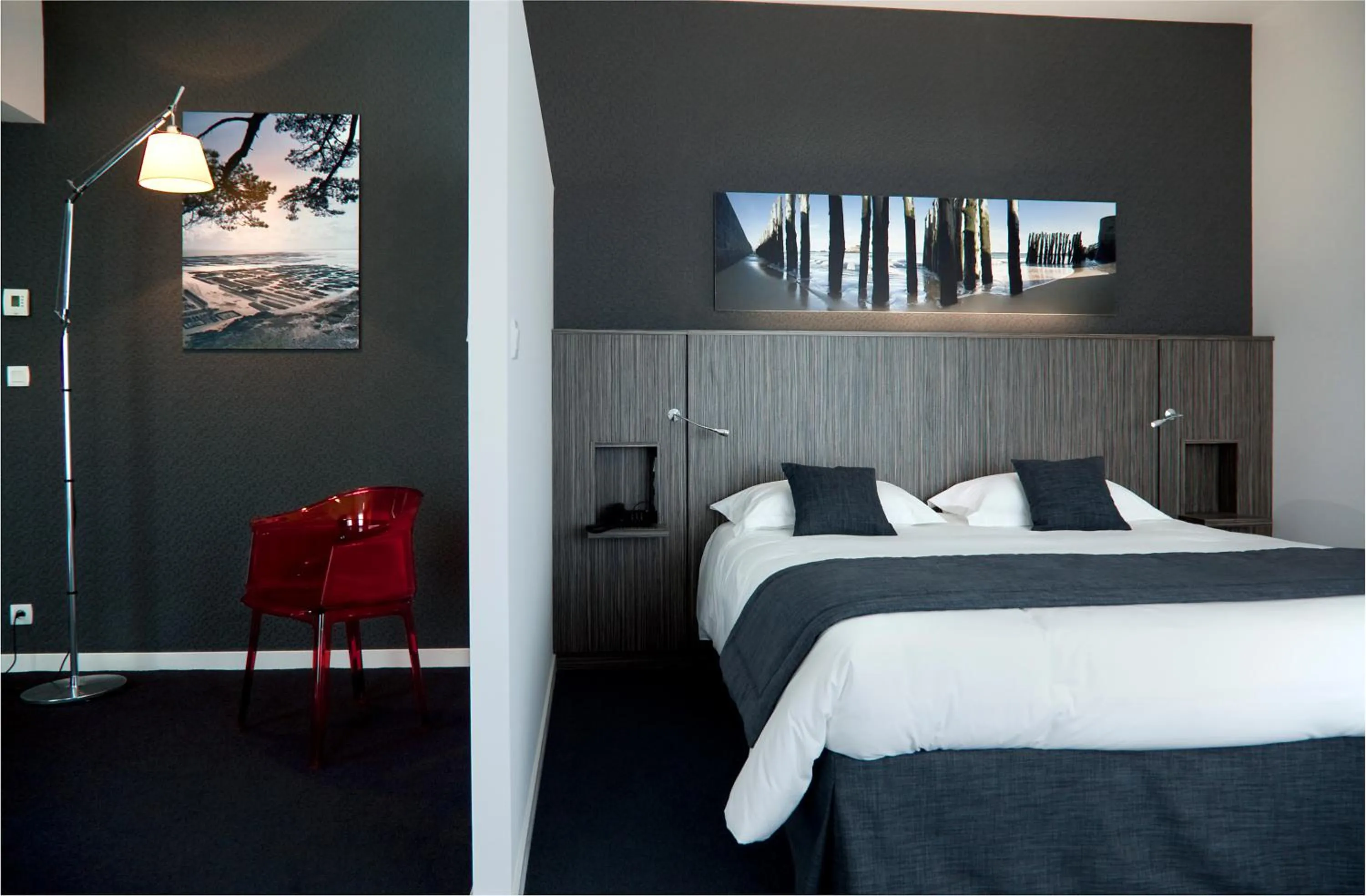 Bed in Mercure Saint Malo Balmoral