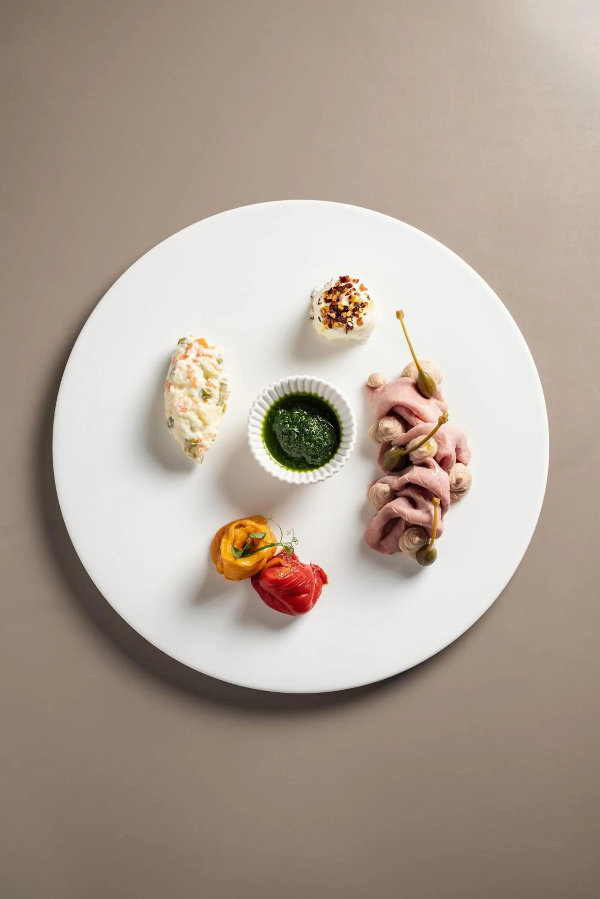 Restaurant/places to eat in Uve Rooms & Wine Bar