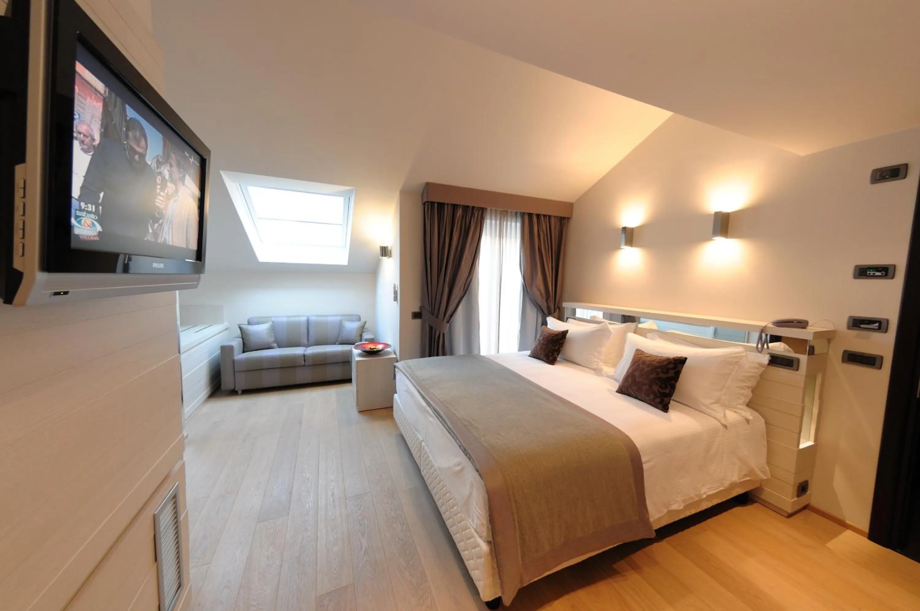 Photo of the whole room, Bed in Hotel Ariston & Apartments