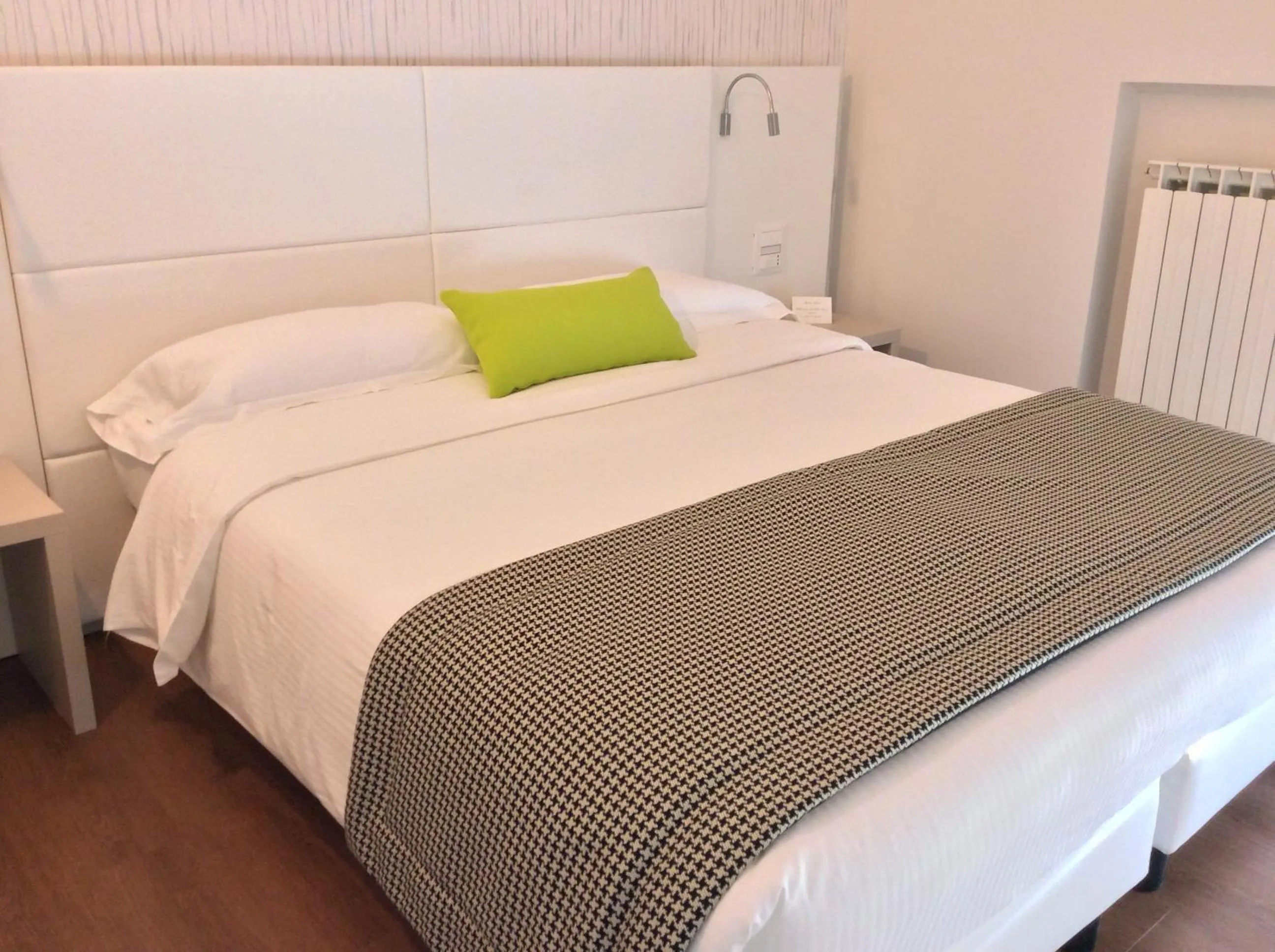 Decorative detail, Bed in Hotel Ariston & Apartments