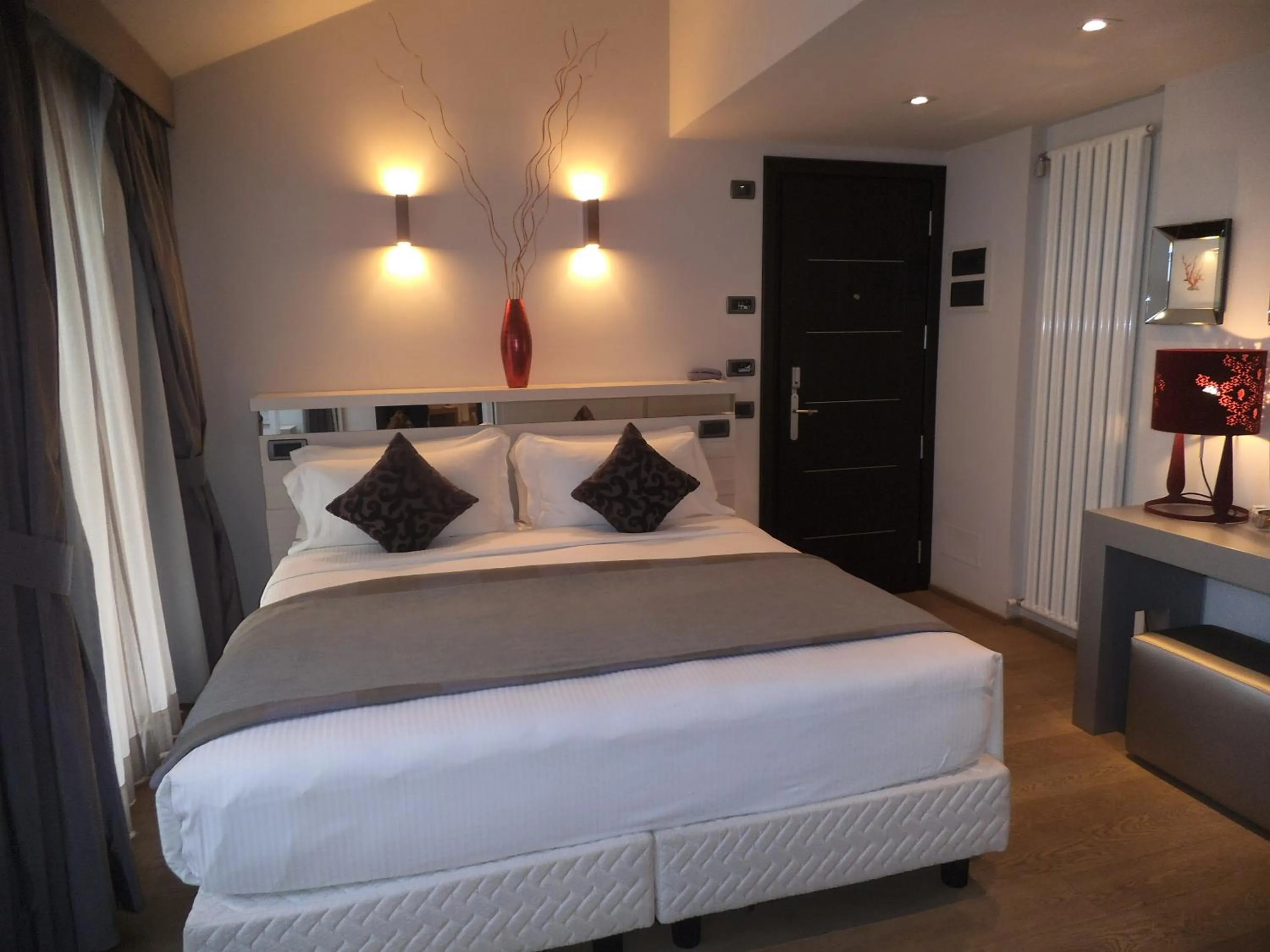 Photo of the whole room, Bed in Hotel Ariston & Apartments