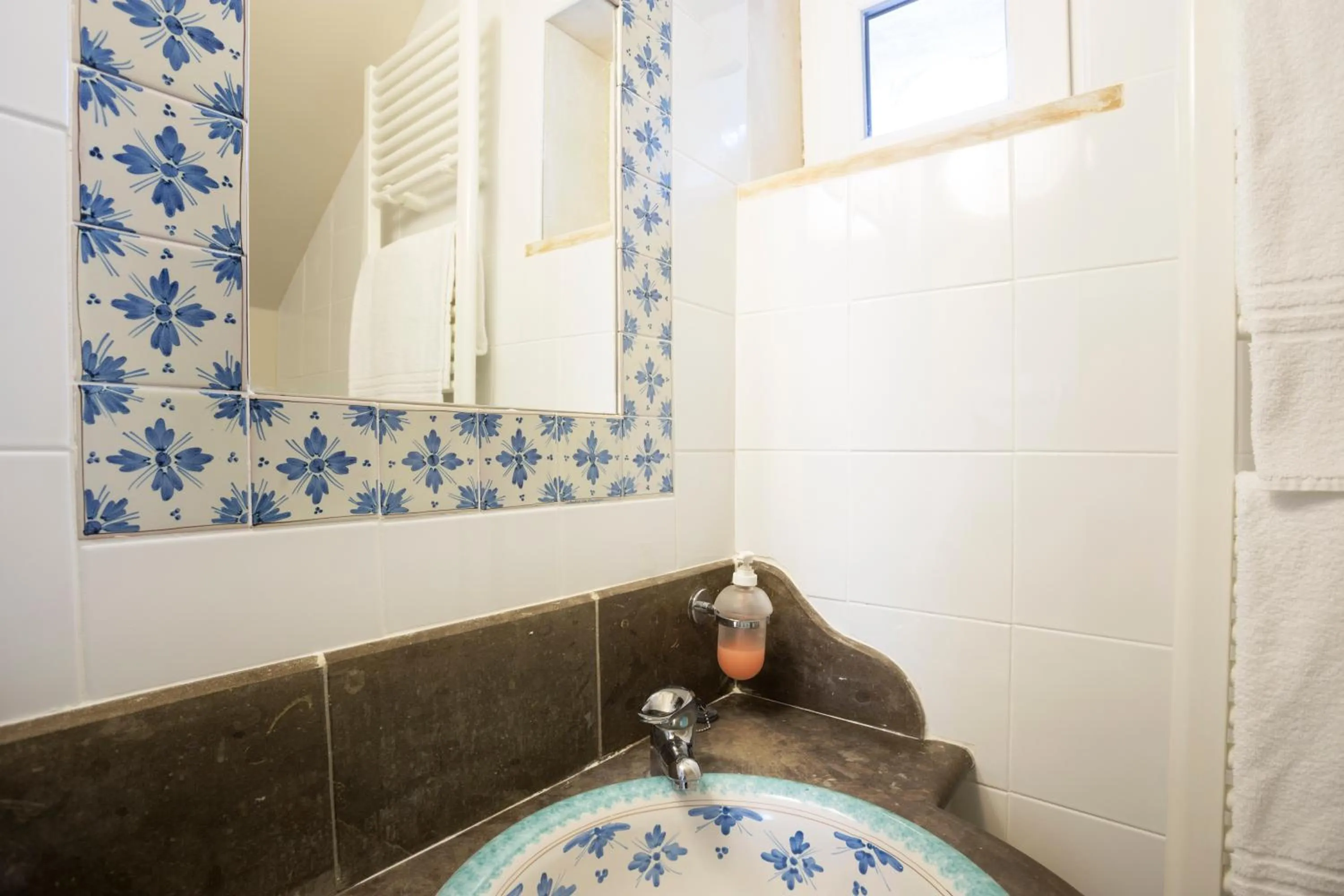 Bathroom in Agriturismo Il Granaio Hotel & SPA